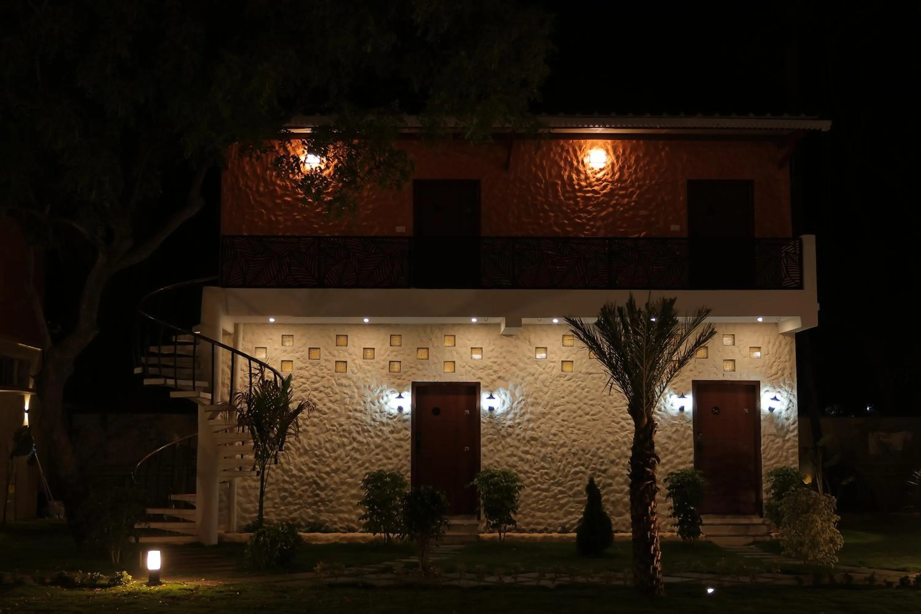 PALM PARADISE Beach Resort