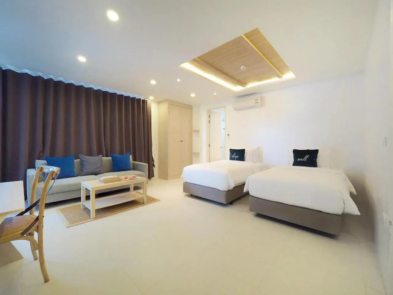 Bed in Costa Village Jacuzzi Bangsaray