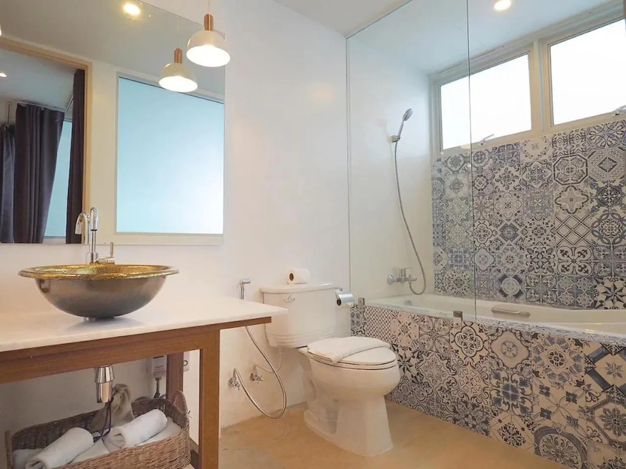 Shower in Costa Village Jacuzzi Bangsaray