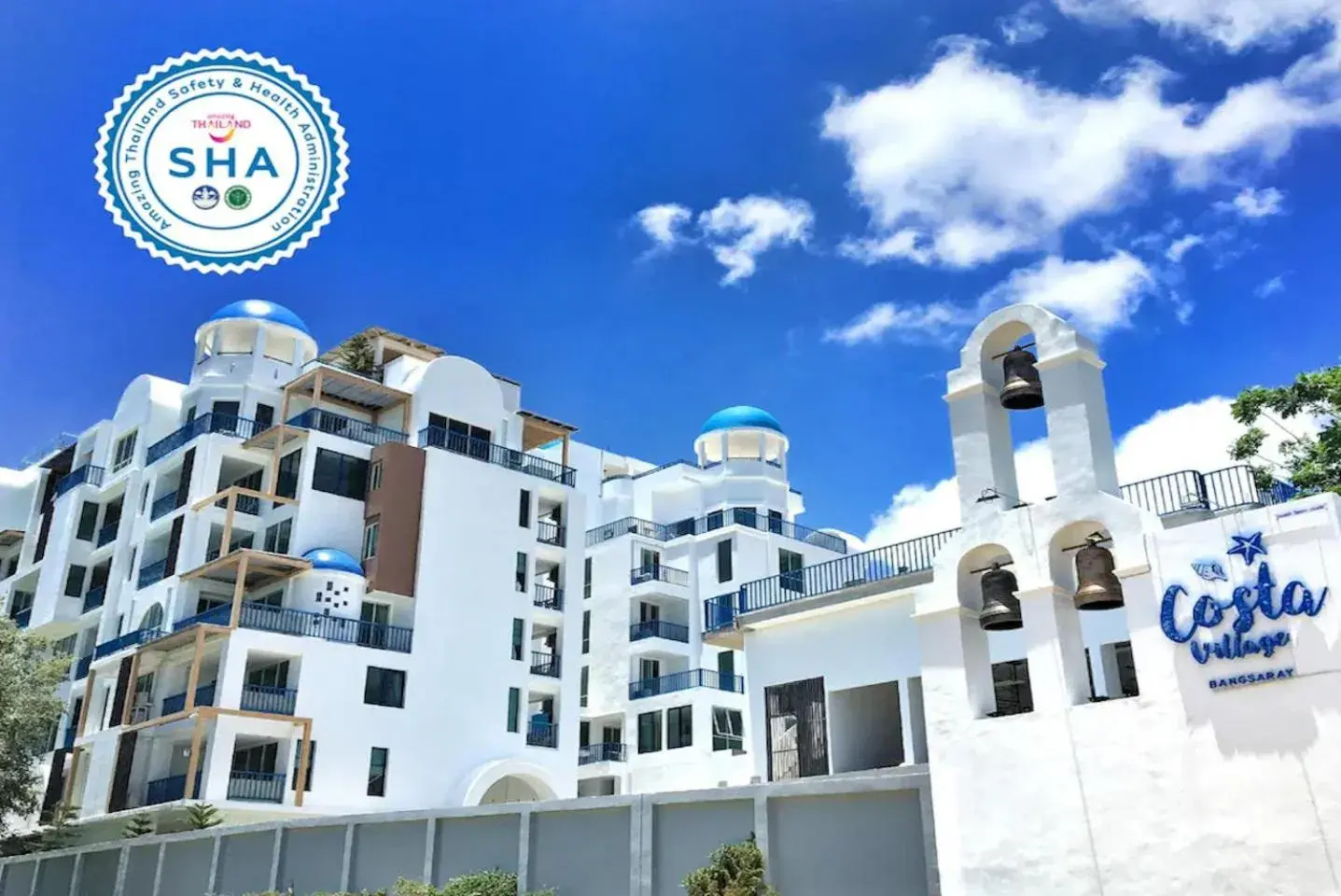 Property building in Costa Village Jacuzzi Bangsaray Property building in Costa Village Jacuzzi Bangsaray