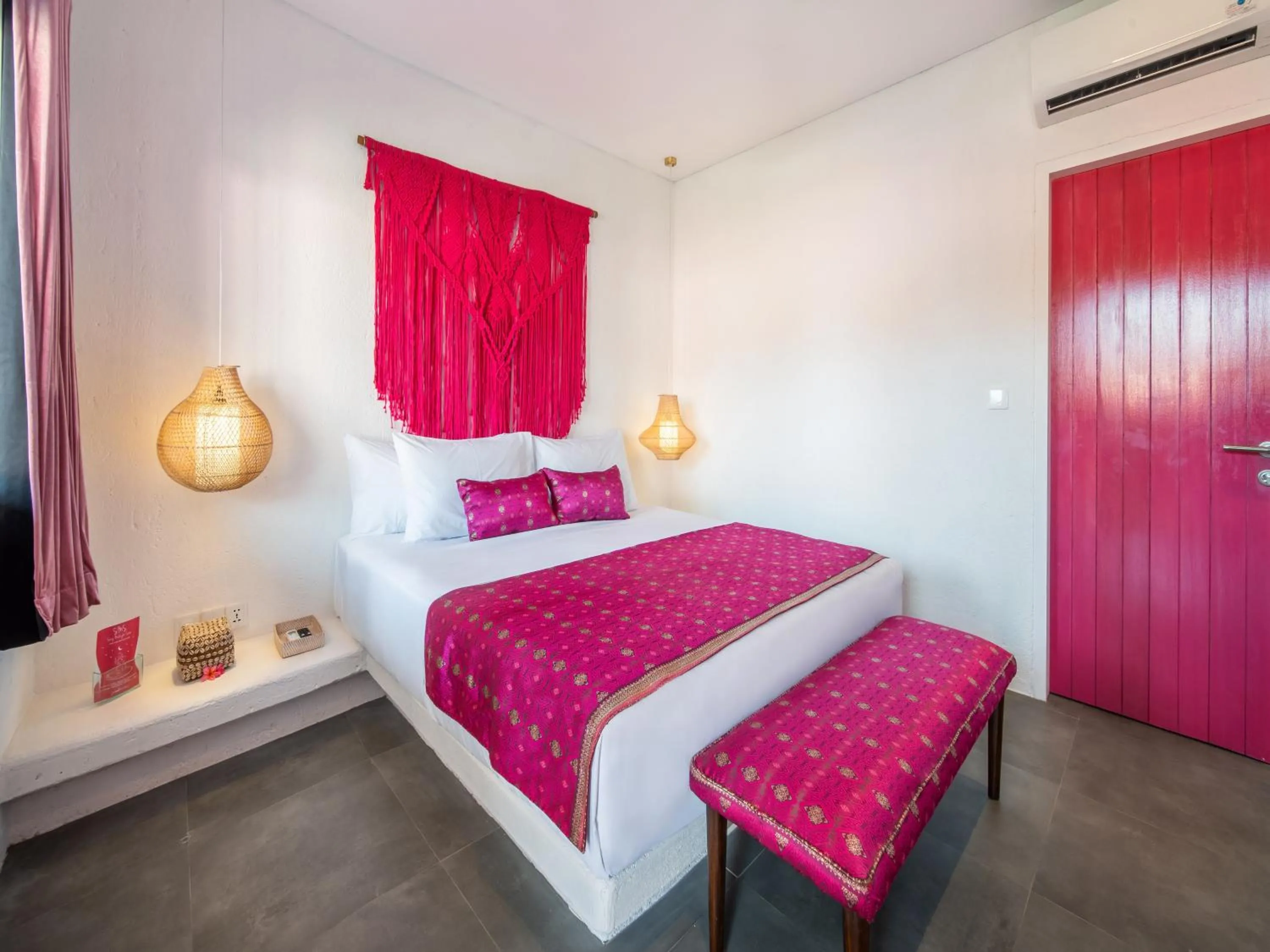 Bedroom, Bed in PinkPrivate Balangan - for Cool Adults Only