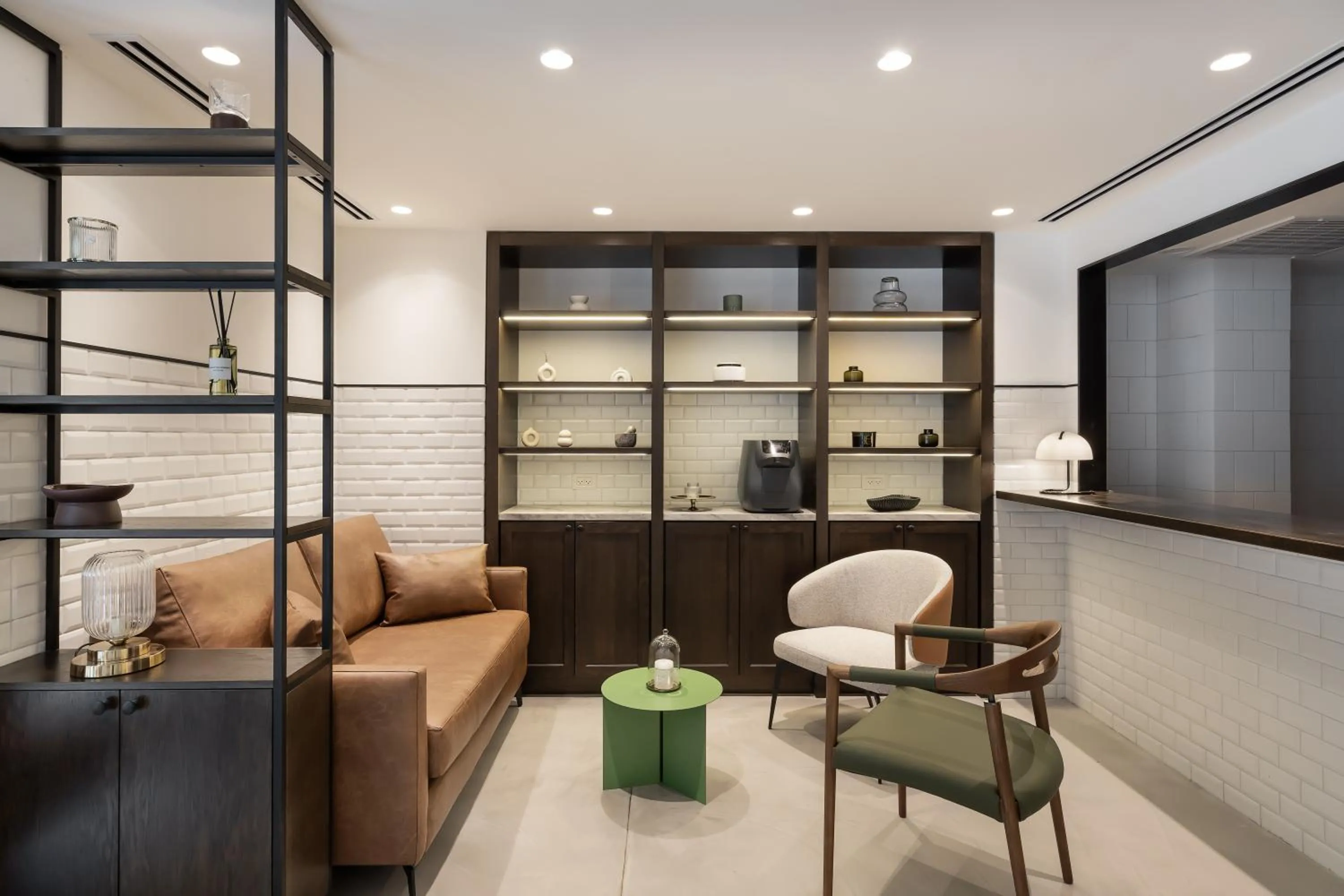 Property building in Mulan Hotel TLV