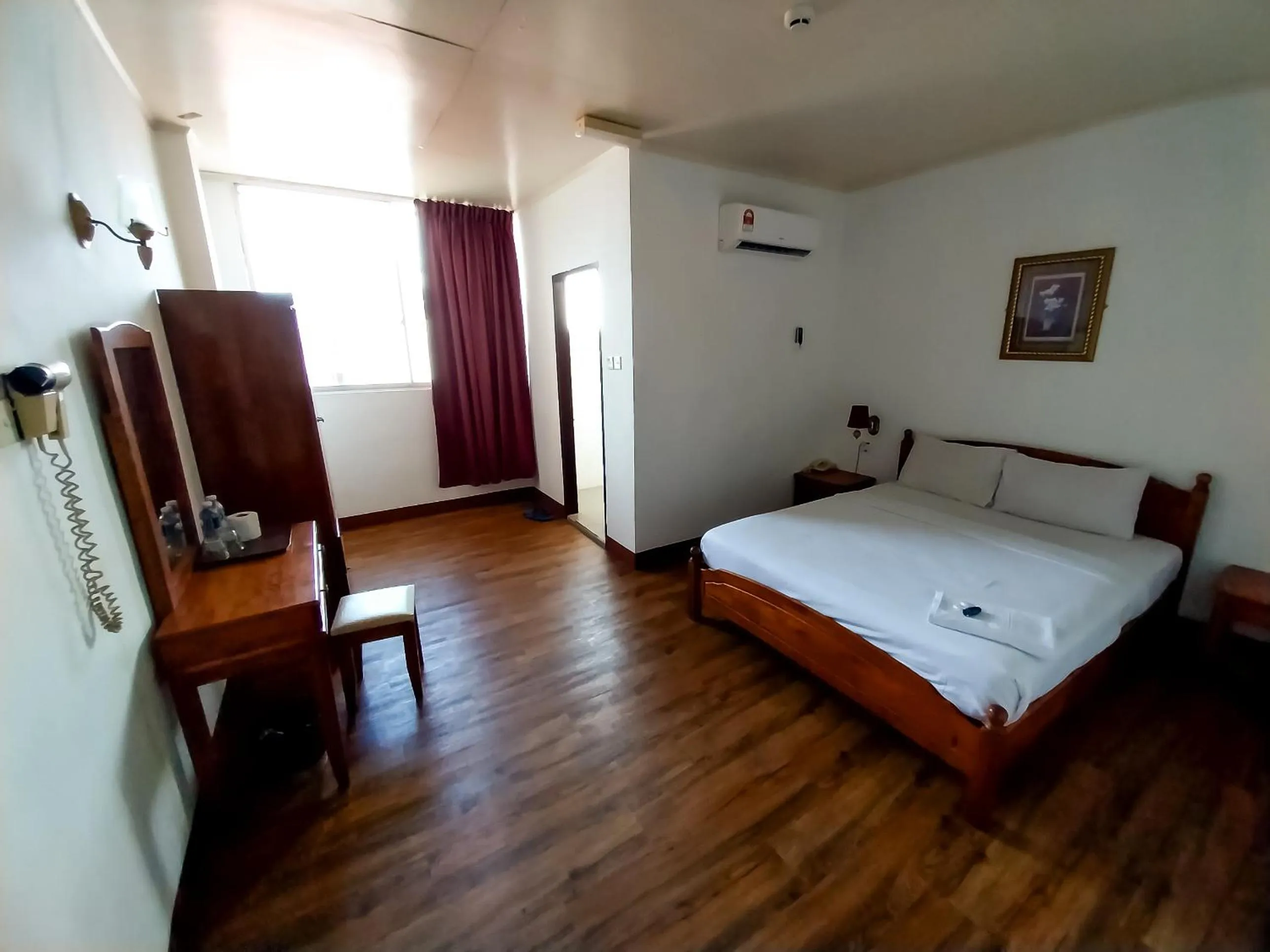 Photo of the whole room, Bed in Hotel Holiday Park