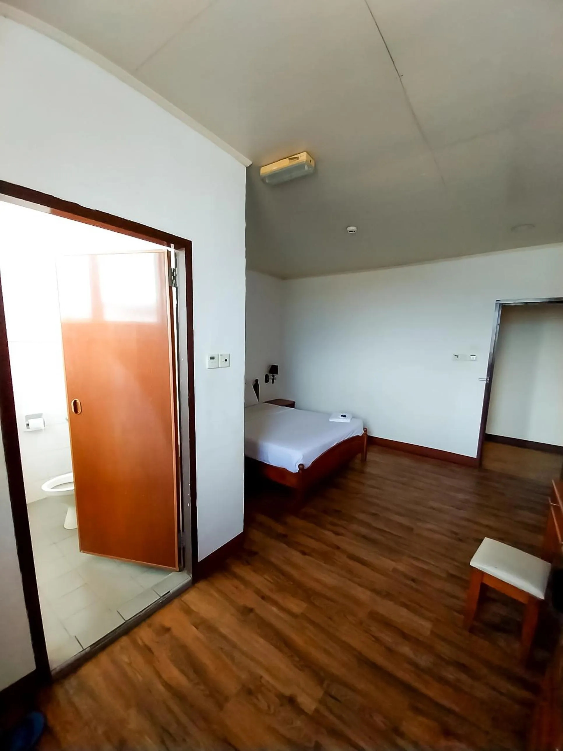 Photo of the whole room, Bed in Hotel Holiday Park