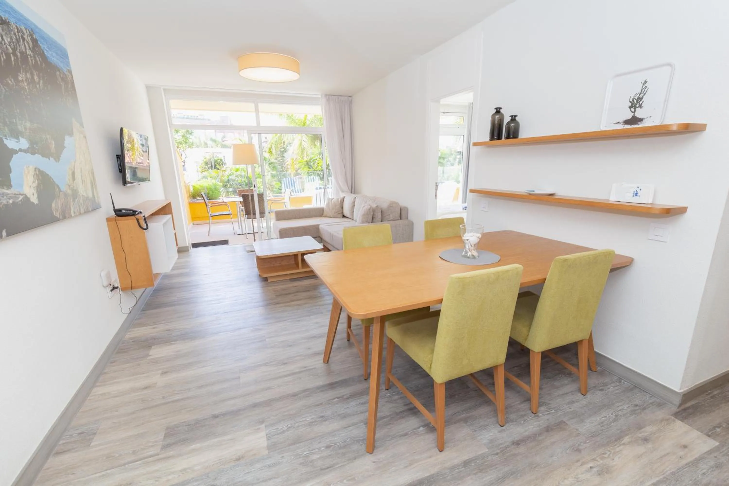 Dining area in Apartamentos Tigaiga Suites