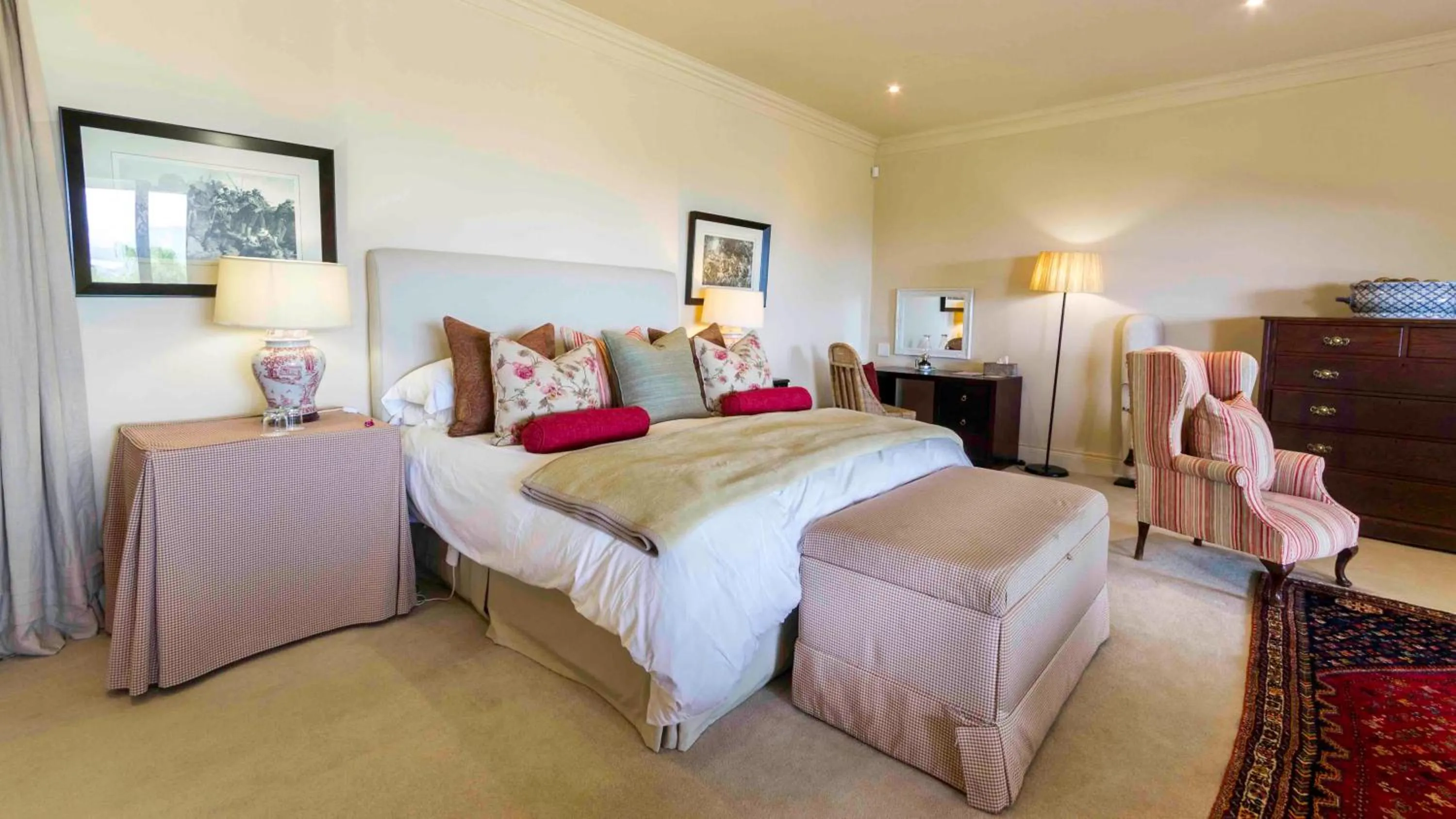 Bed in Arum Hill Lodge