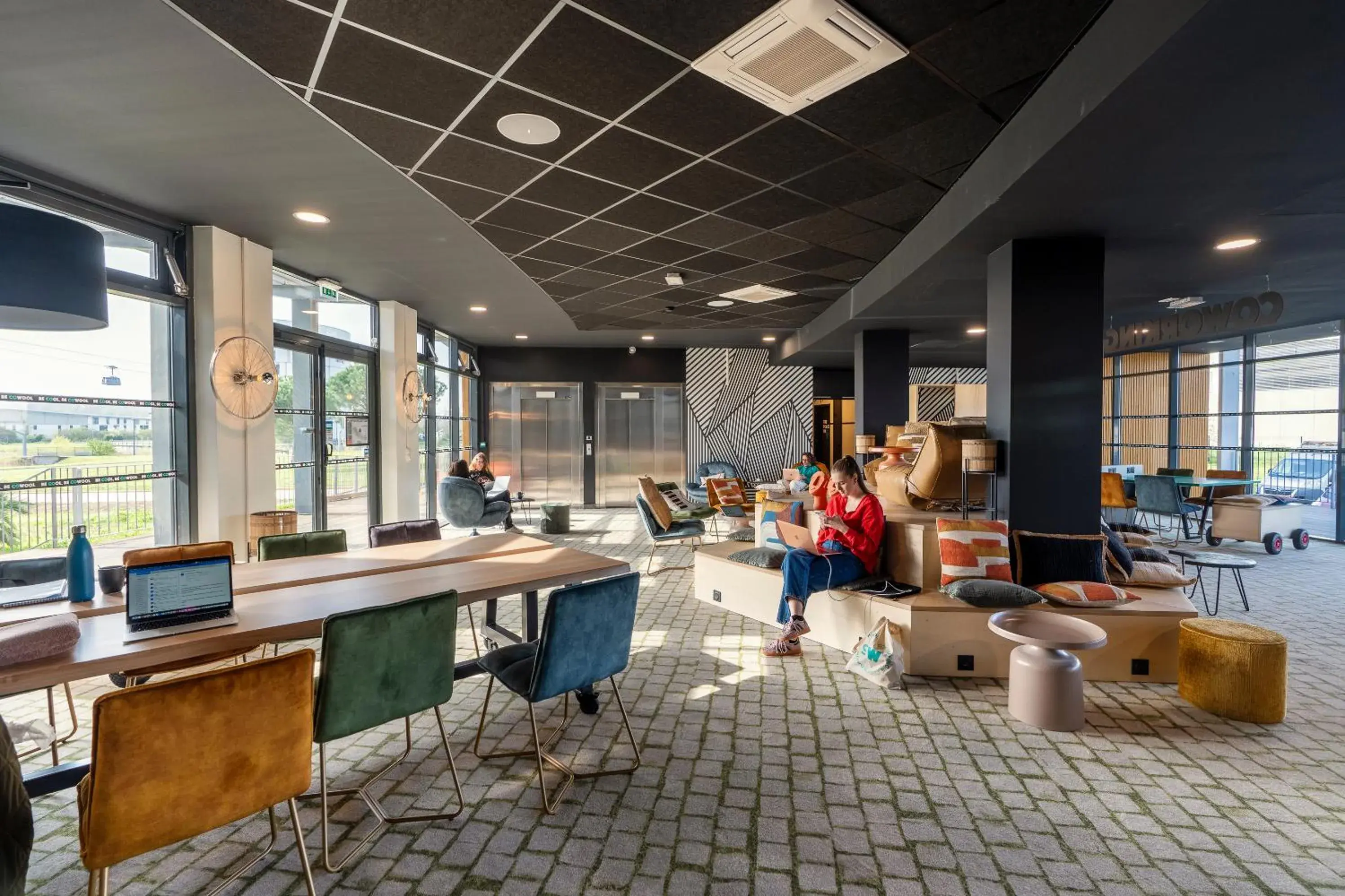 Living room in COWOOL TOULOUSE Living room in COWOOL TOULOUSE