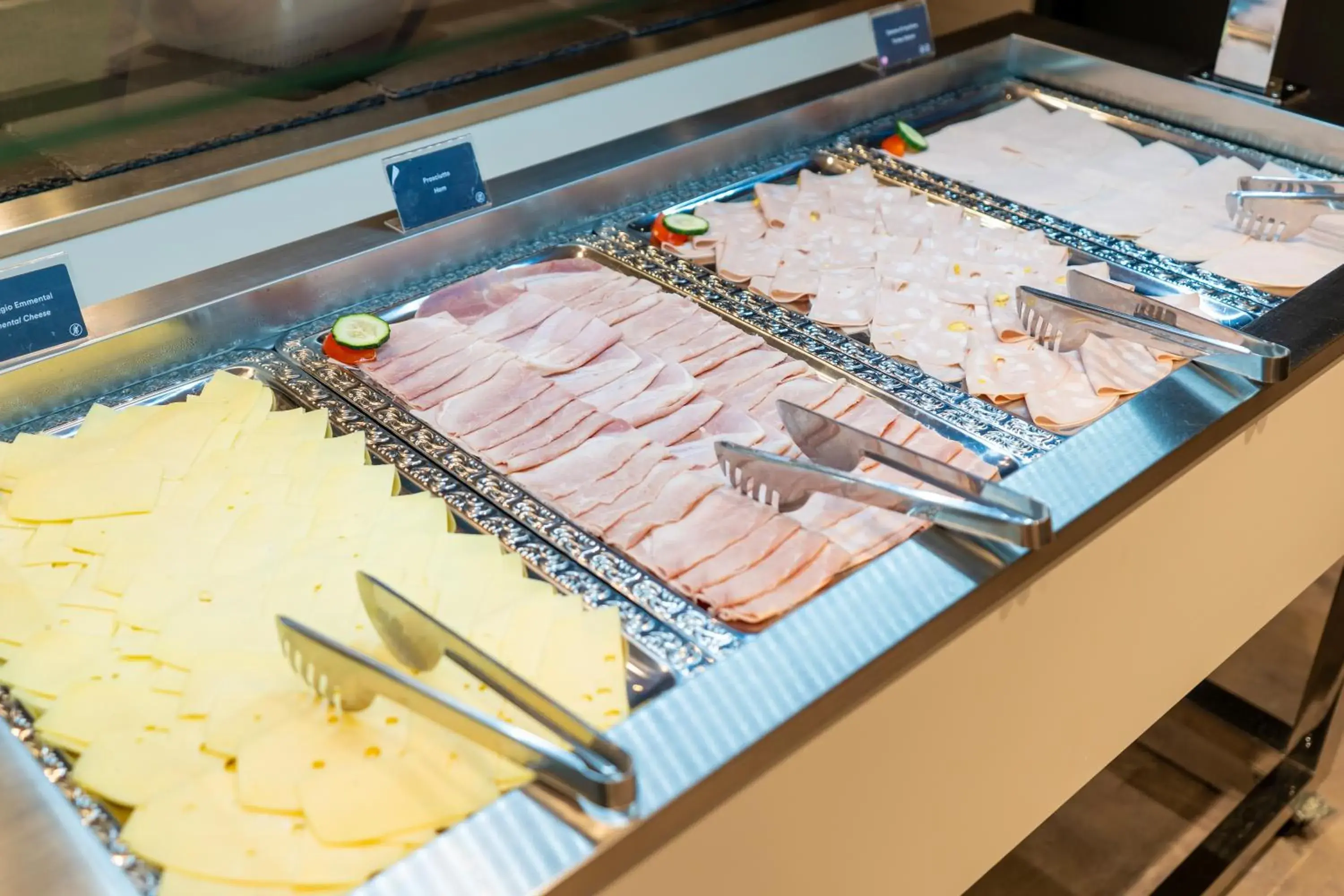 Buffet breakfast in a&o Hostel Firenze Campo di Marte Buffet breakfast in a&o Hostel Firenze Campo di Marte