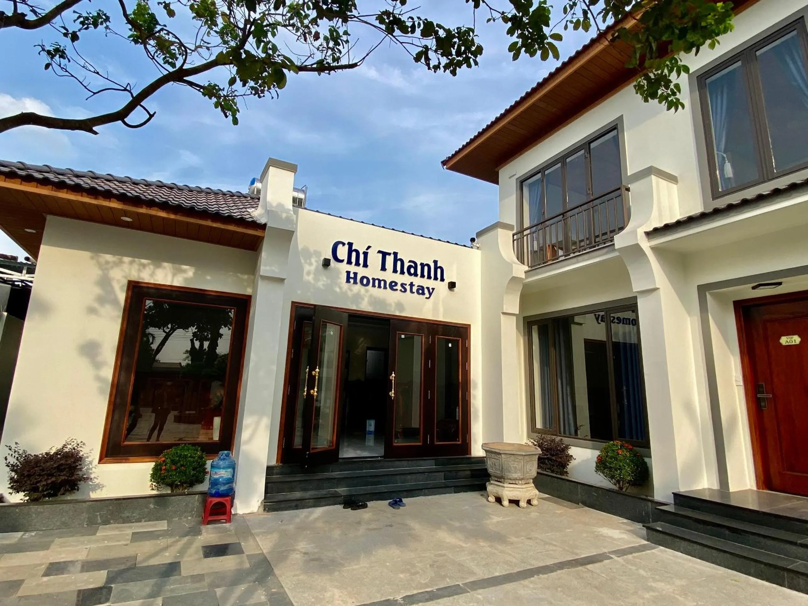 Property building in Chí Thanh Homestay