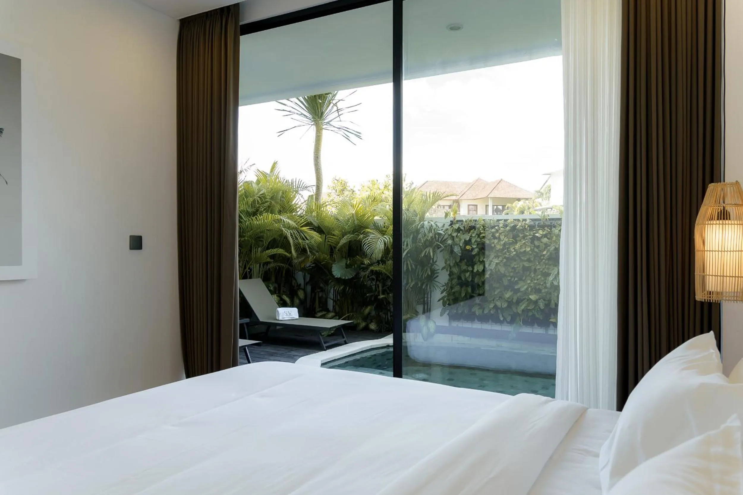 Bedroom, Bed in Sunny Aparts 1