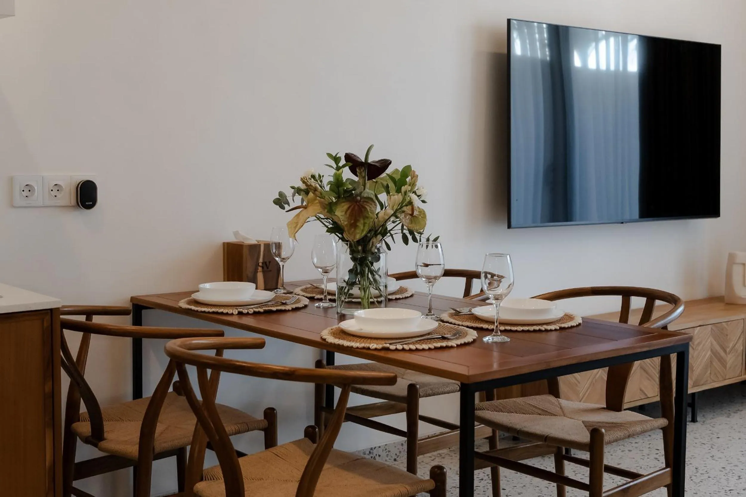 TV and multimedia in Sunny Aparts 1