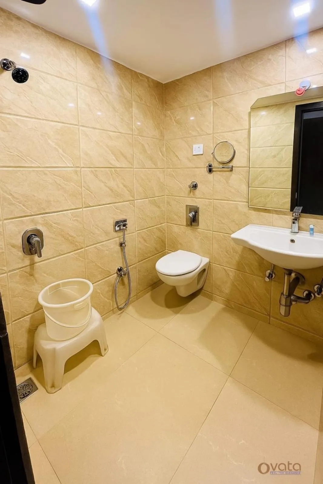 Toilet in Hotel Himshri Mall Road By Ovata