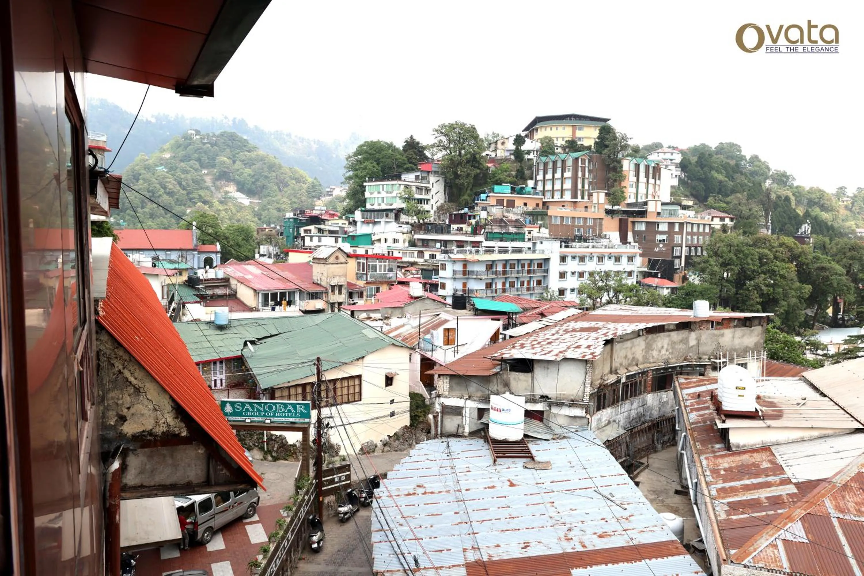 Property building in Hotel Himshri Mall Road By Ovata