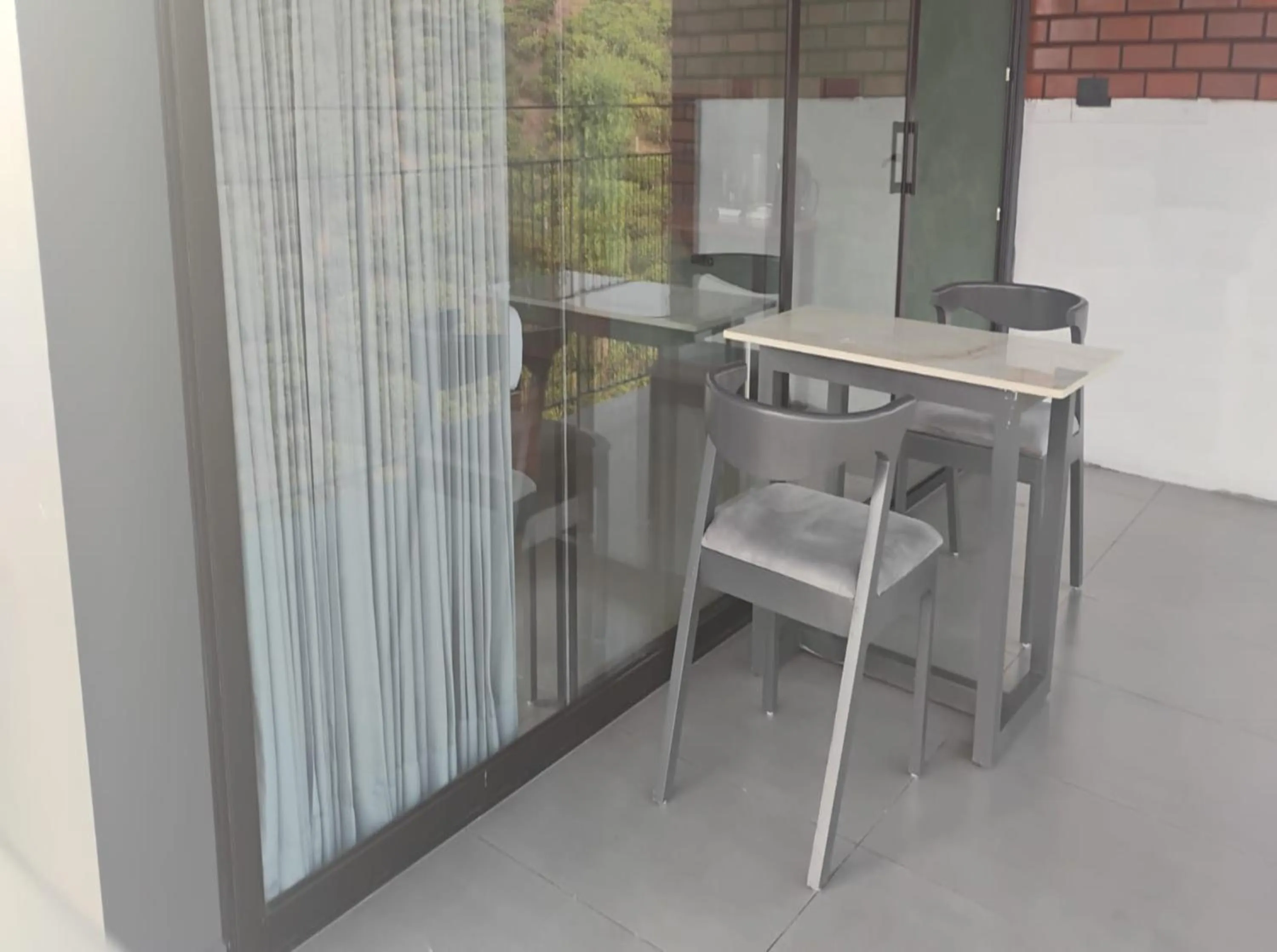 Dining area in WINTEL WILD