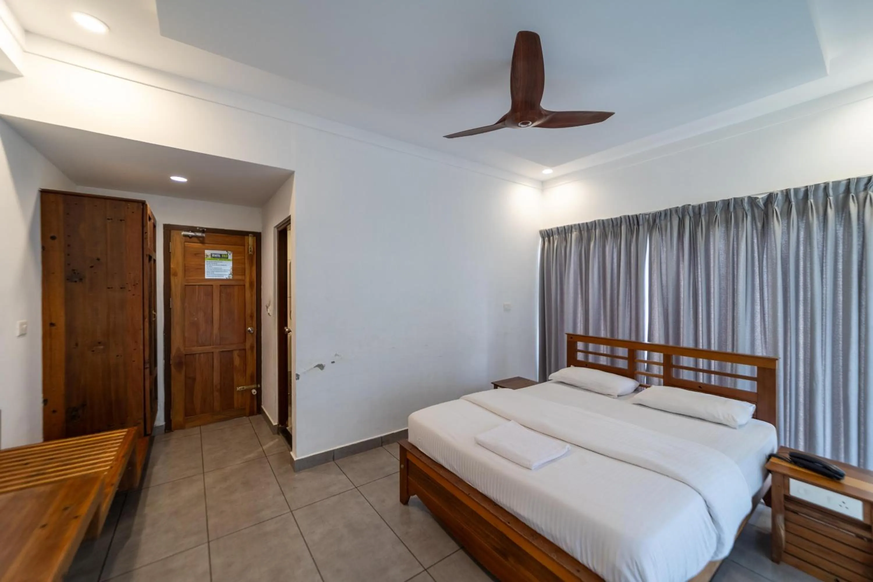 Bedroom, Bed in WINTEL WILD