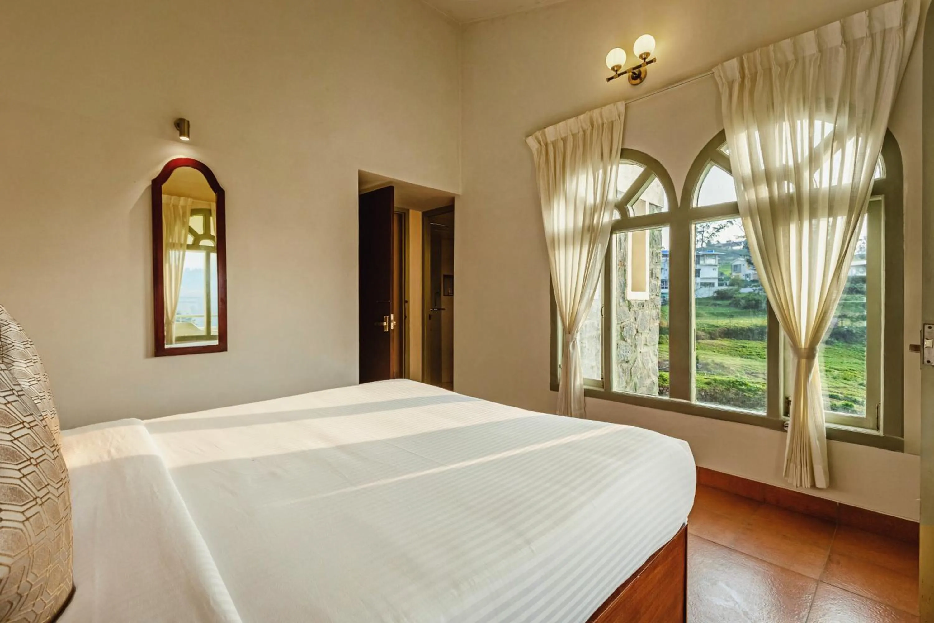 Bedroom, Bed in Mango Hill Shola Ooty