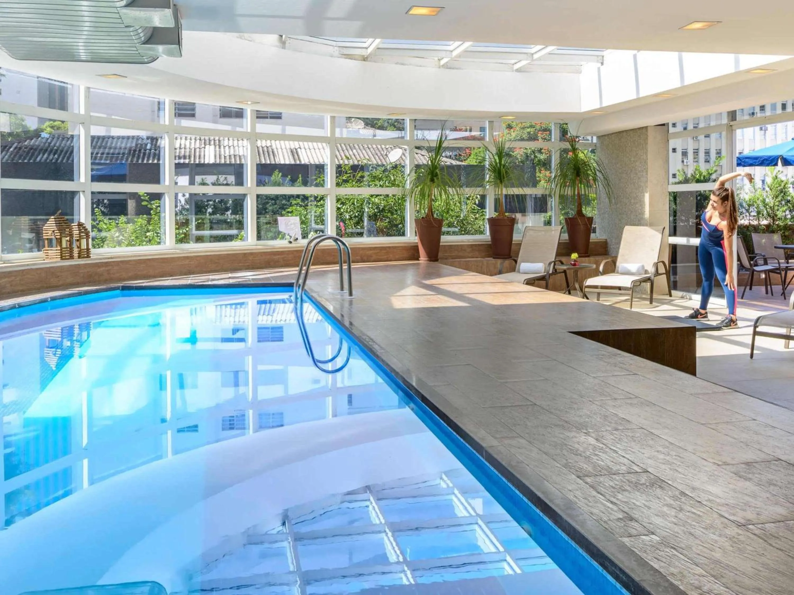 Pool view in Mercure Sao Paulo Jardins