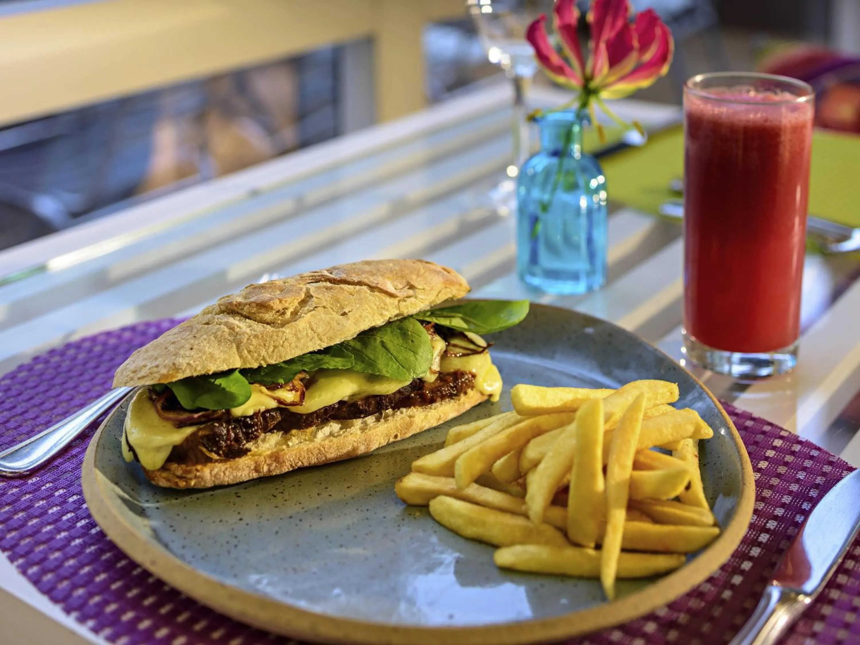 Restaurant/places to eat in Mercure Sao Paulo Jardins