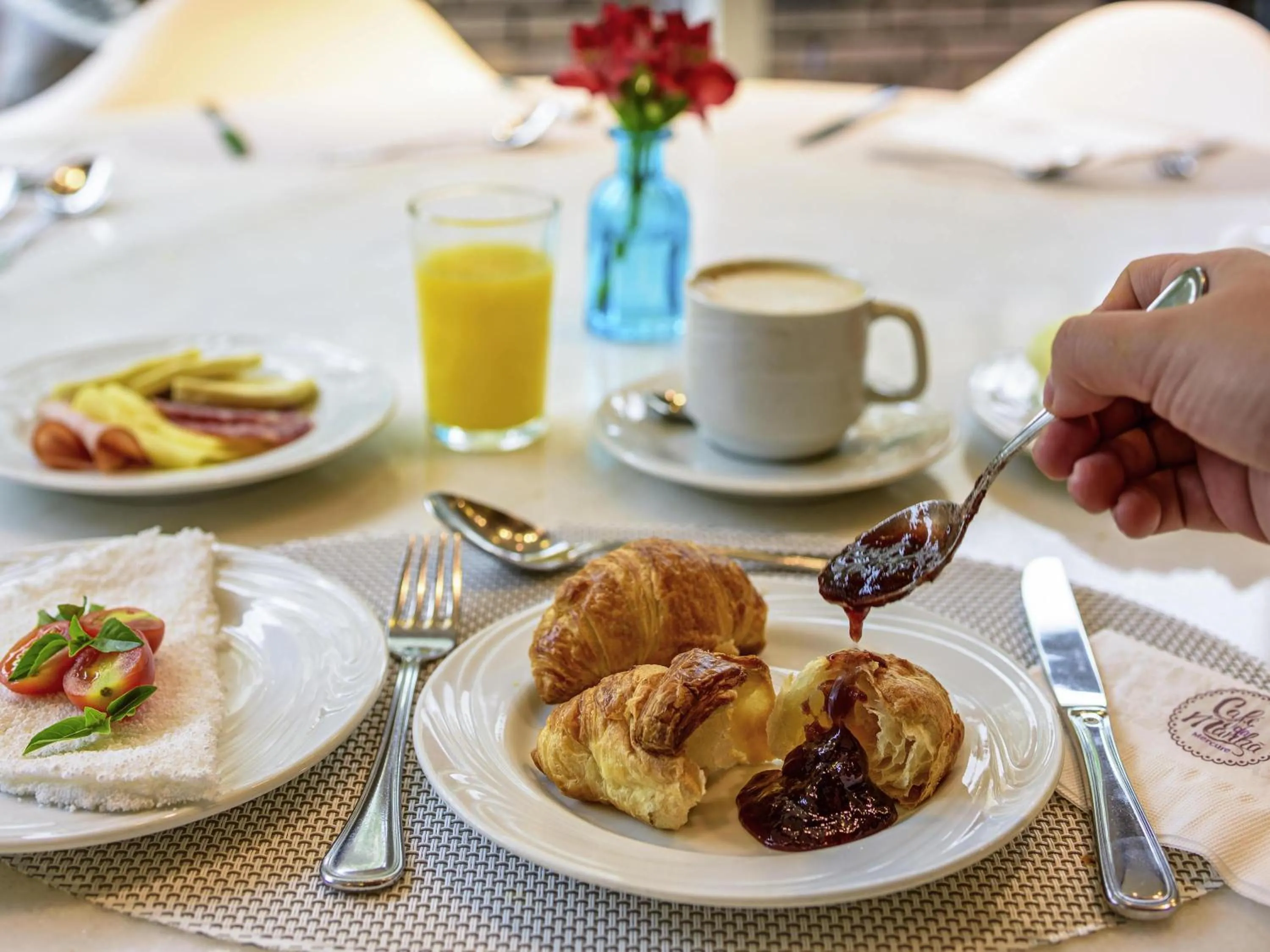 Breakfast in Mercure Sao Paulo Jardins