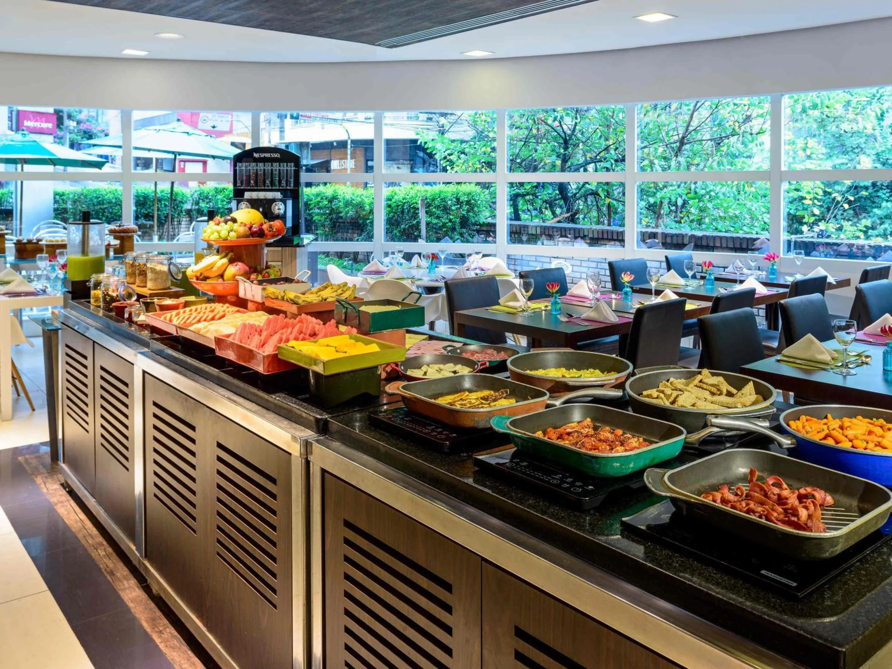 Restaurant/places to eat in Mercure Sao Paulo Jardins