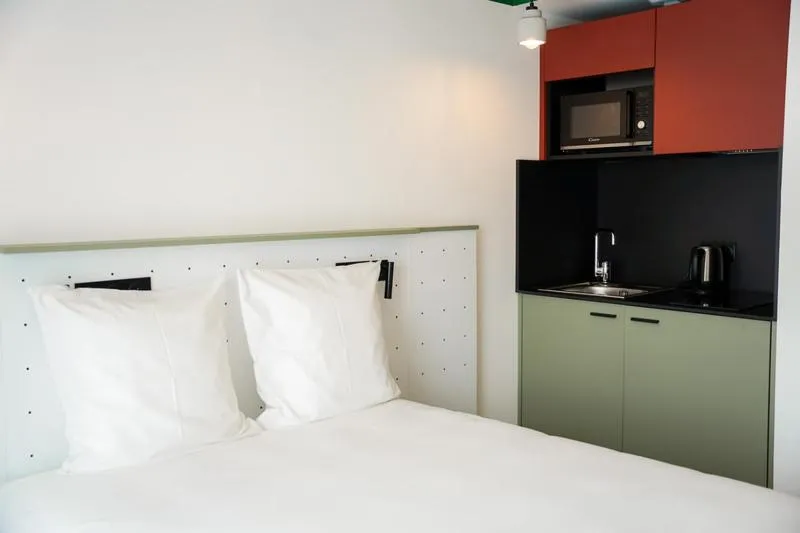 Bed in All Suites Appart Hôtel et Hôtel - Paris 13 - Porte d'Italie