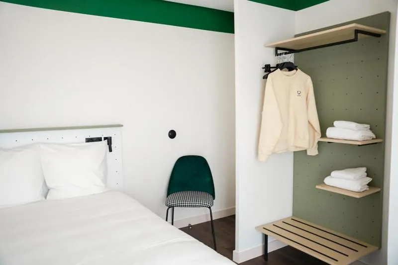 Bed in All Suites Appart Hôtel et Hôtel - Paris 13 - Porte d'Italie