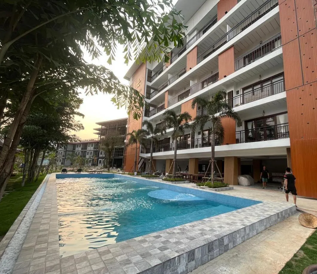 Aqua park in Remember Vangvieng Hotel