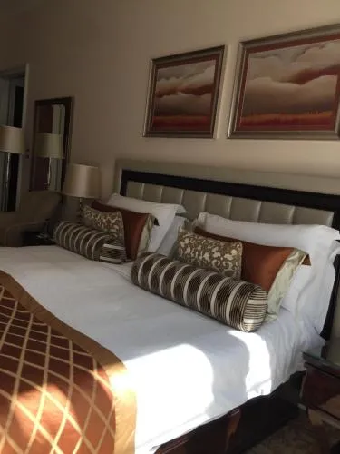 TAJ Cape Town - Private Luxury Two Bedroom Suite