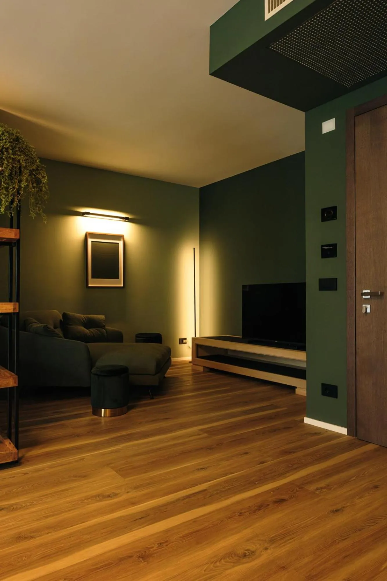 TV and multimedia in Camoma Aparthotel - Suites Apartments