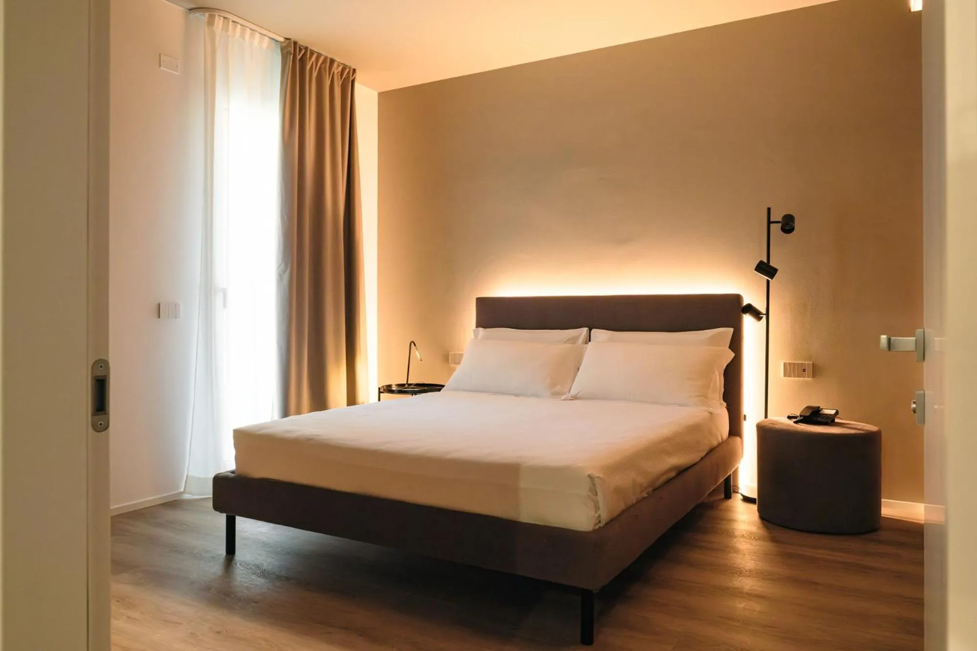 Bedroom, Bed in Camoma Aparthotel - Suites Apartments