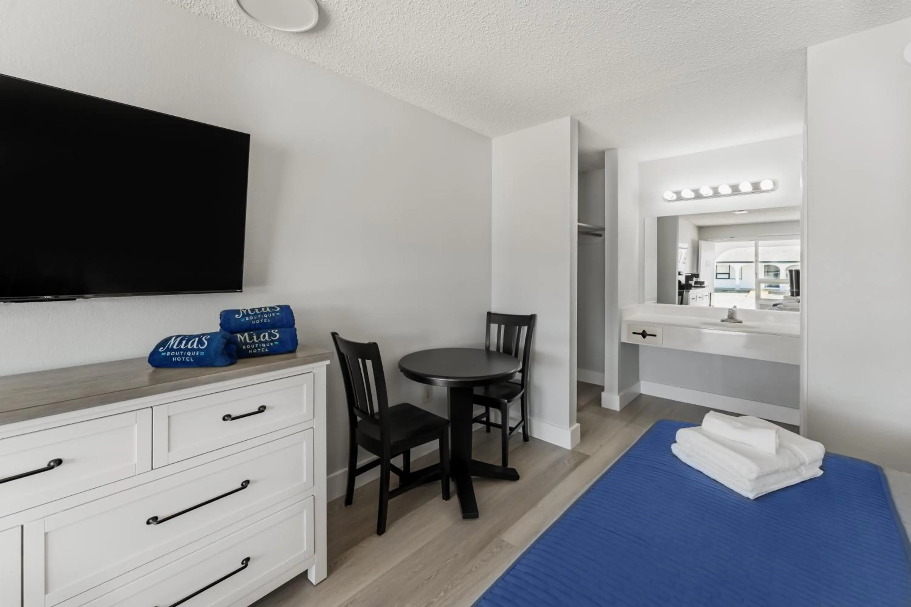 Bed in Mia's Boutique Hotel