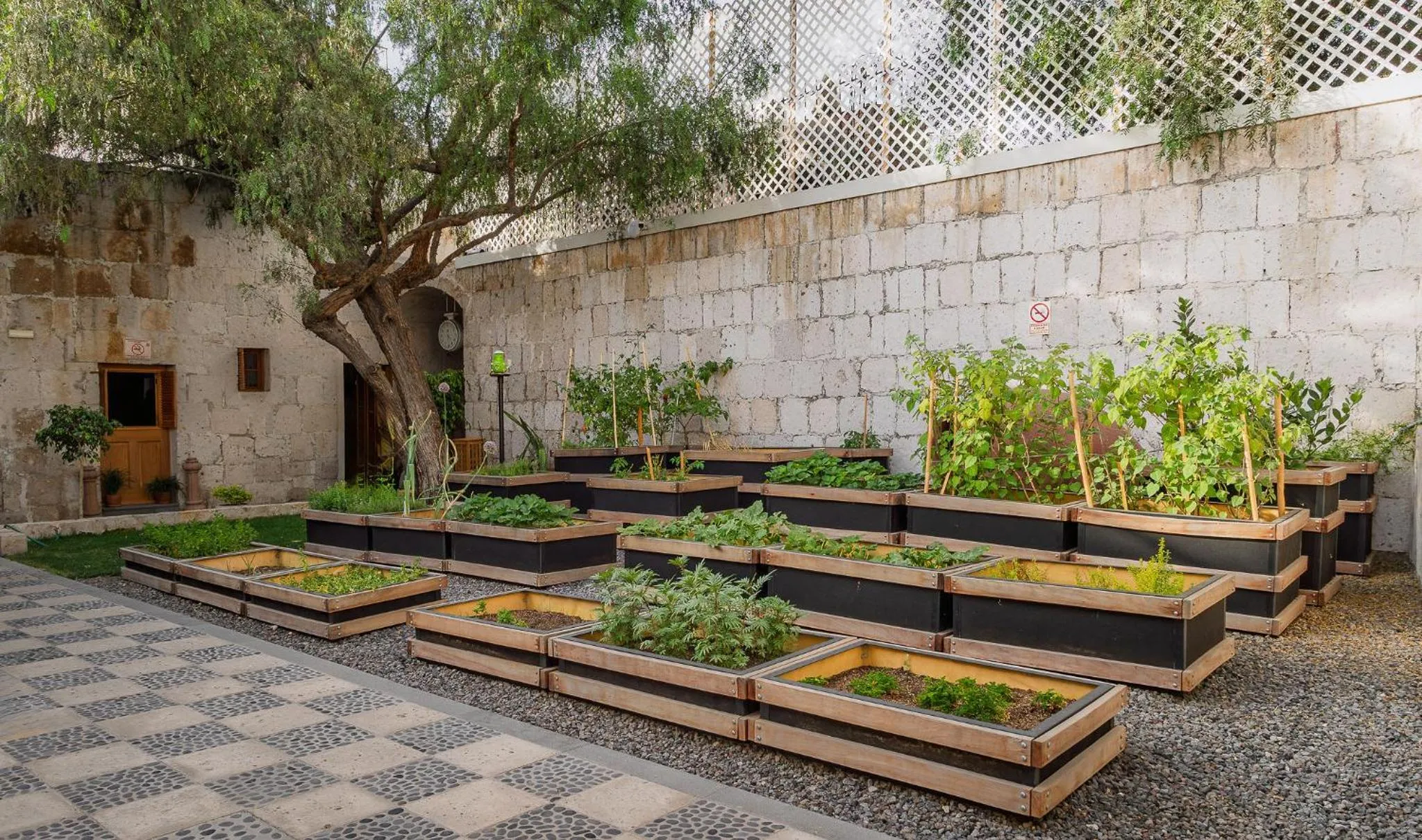 Patio in Palacio Guaqui by Ananay Hotels