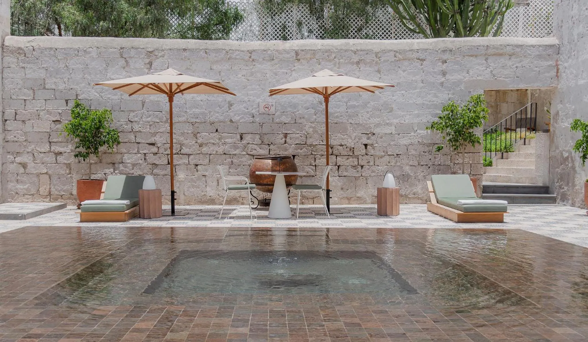 sunbed in Palacio Guaqui by Ananay Hotels