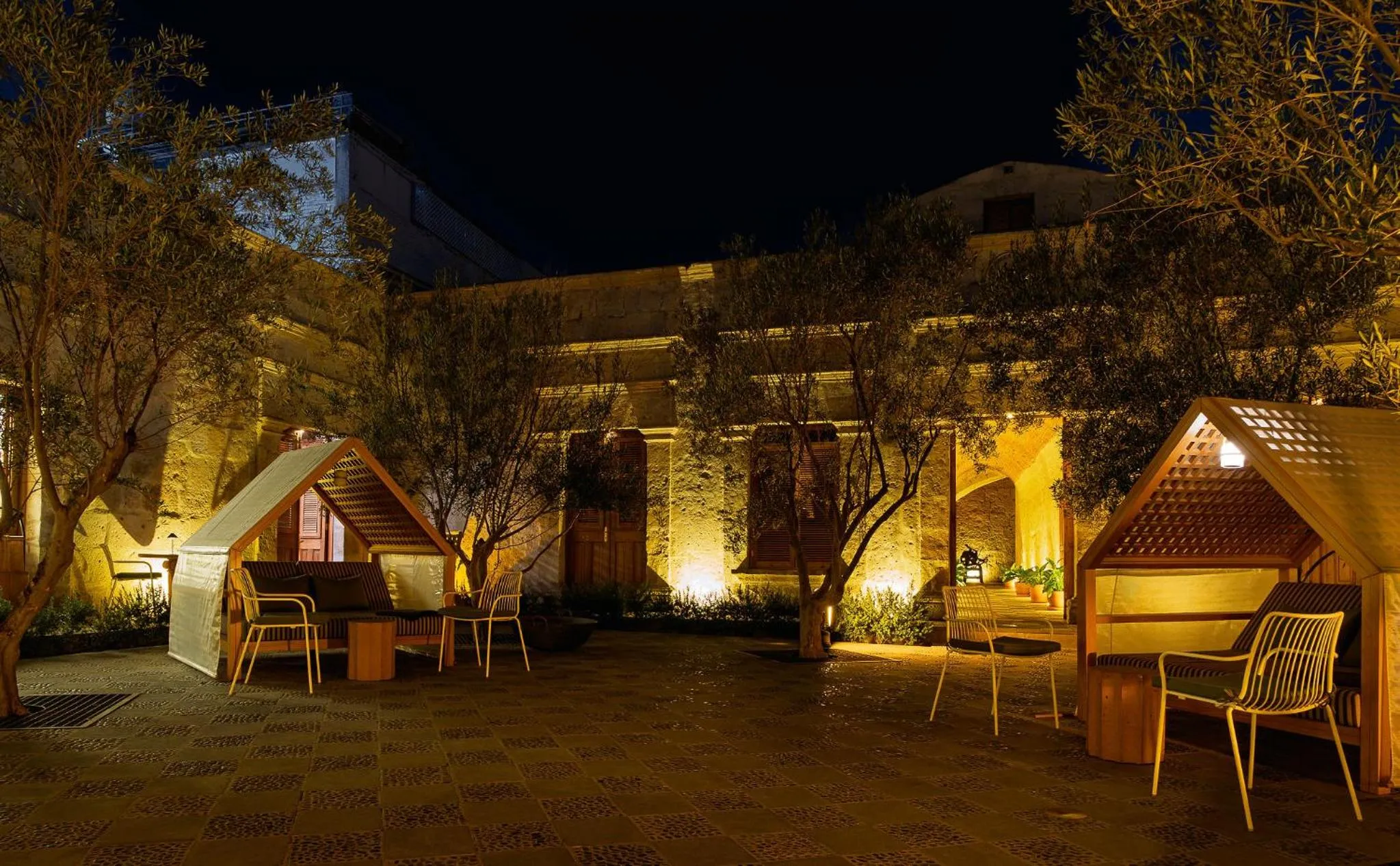 Patio in Palacio Guaqui by Ananay Hotels