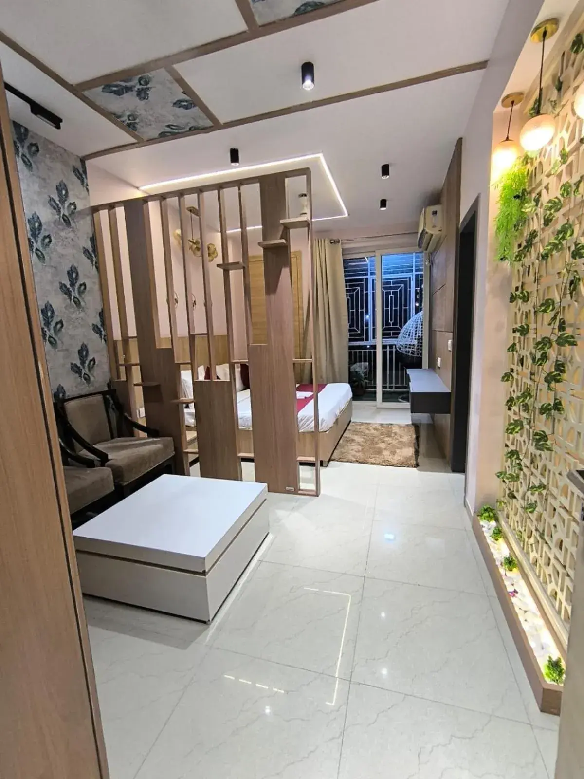 Queen Room in Vrindavan serenity hotel & suites Queen Room in Vrindavan serenity hotel & suites