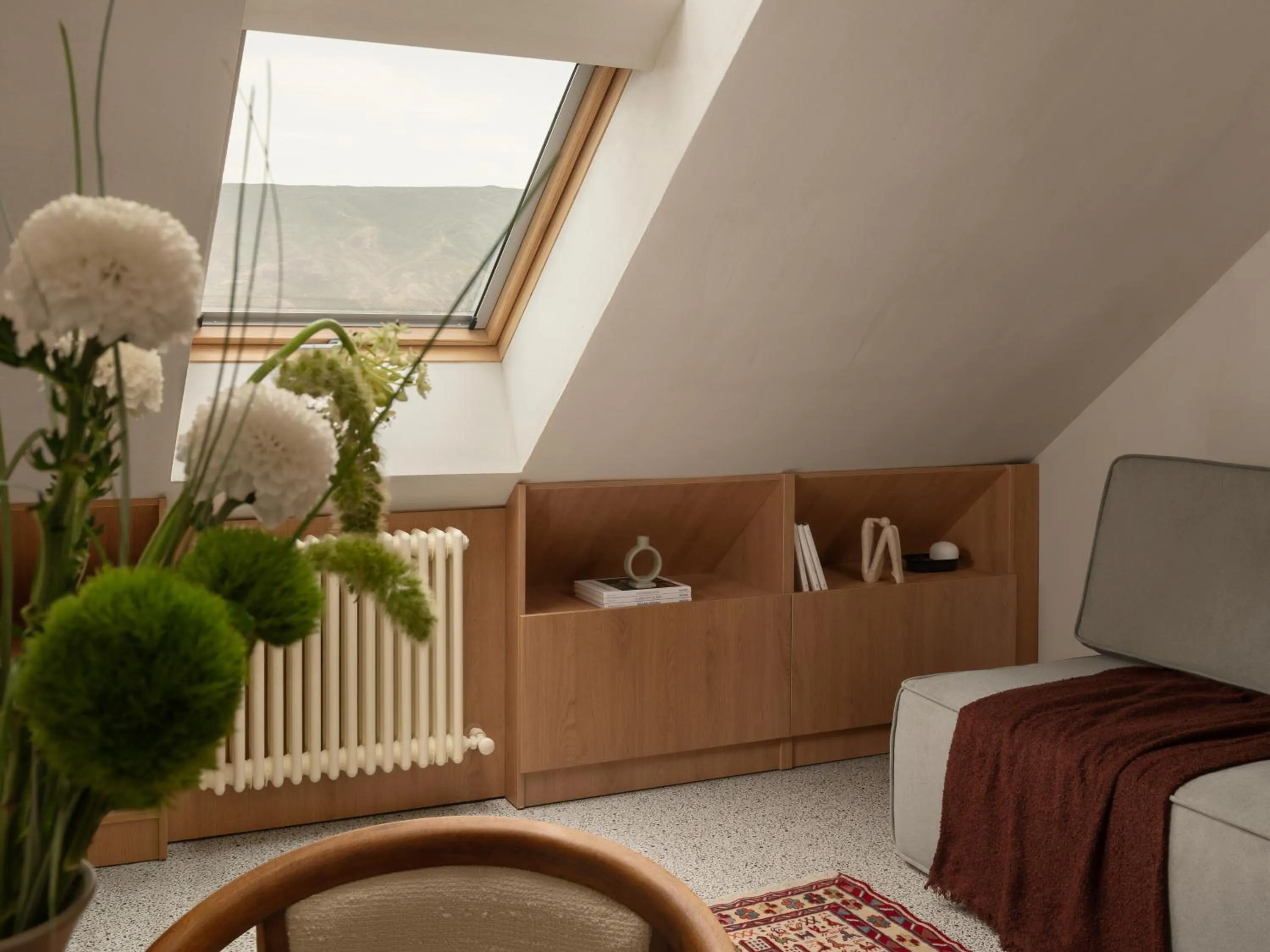 Living room, Bed in Apart-In Georgia