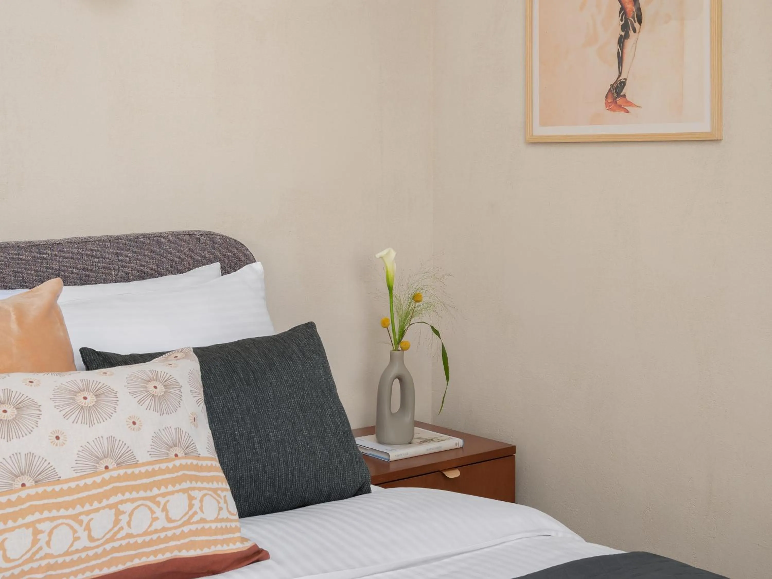 Bed in Apart-In Georgia