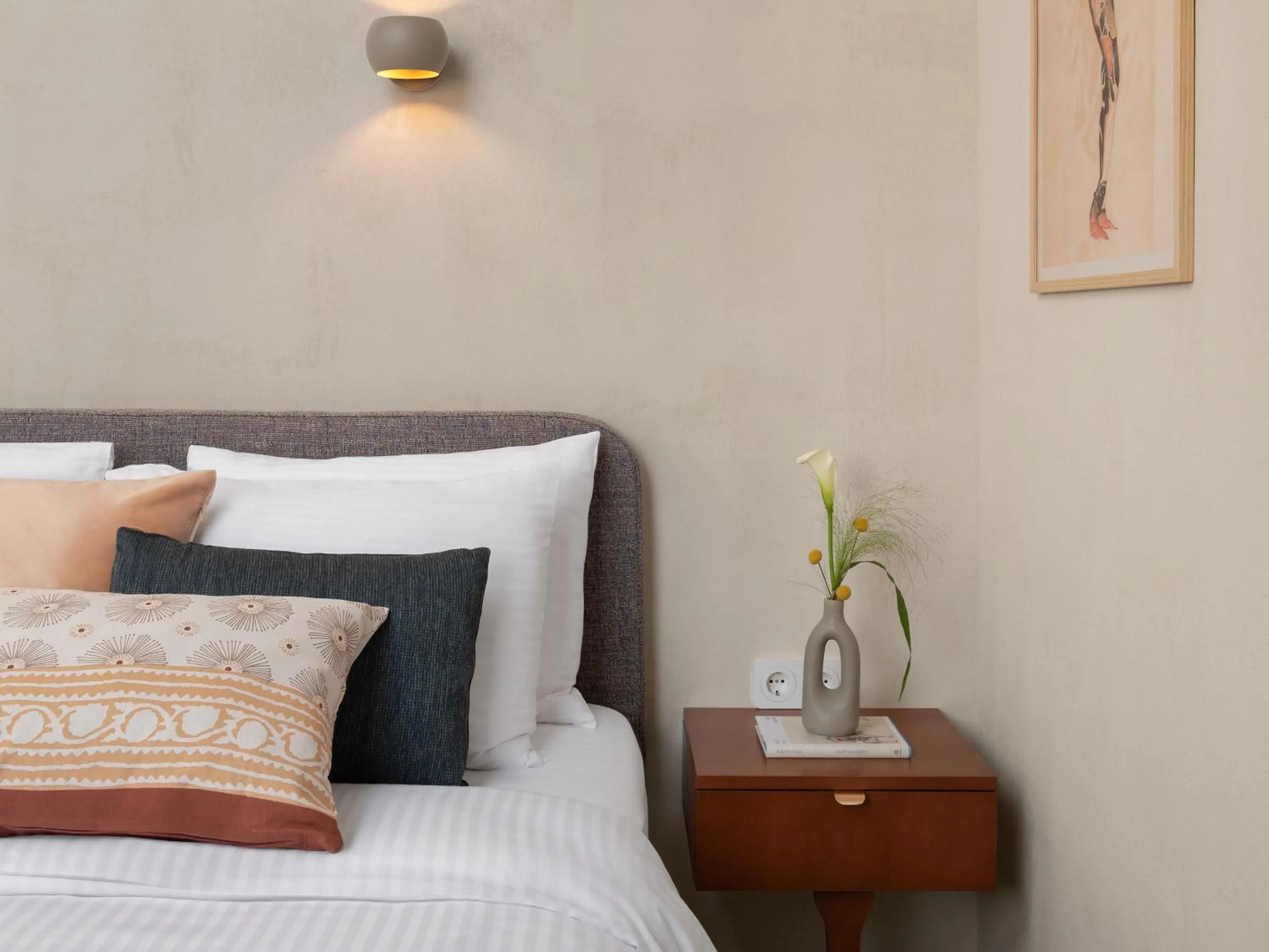 Bed in Apart-In Georgia