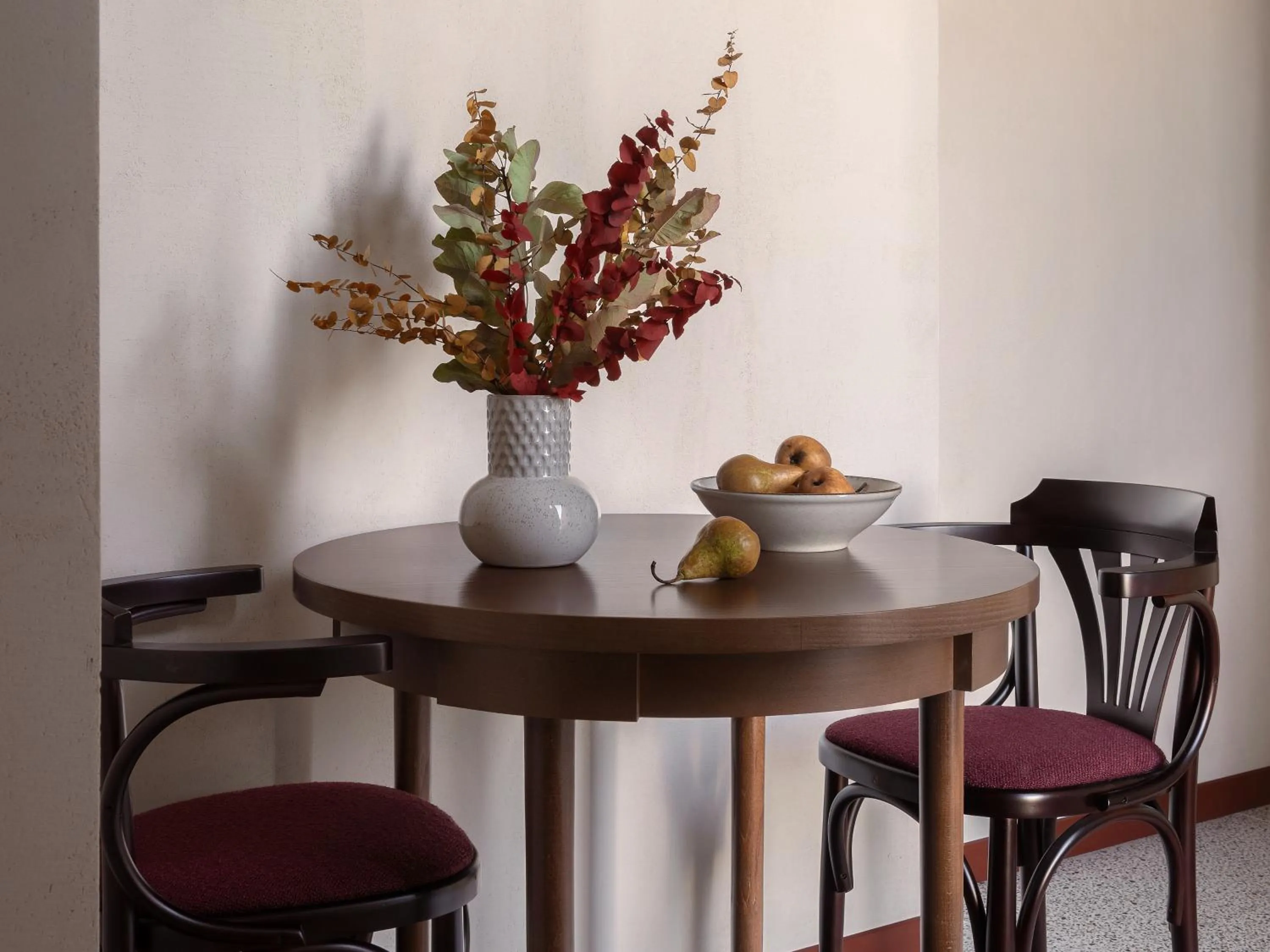 Seating area in Apart-In Georgia