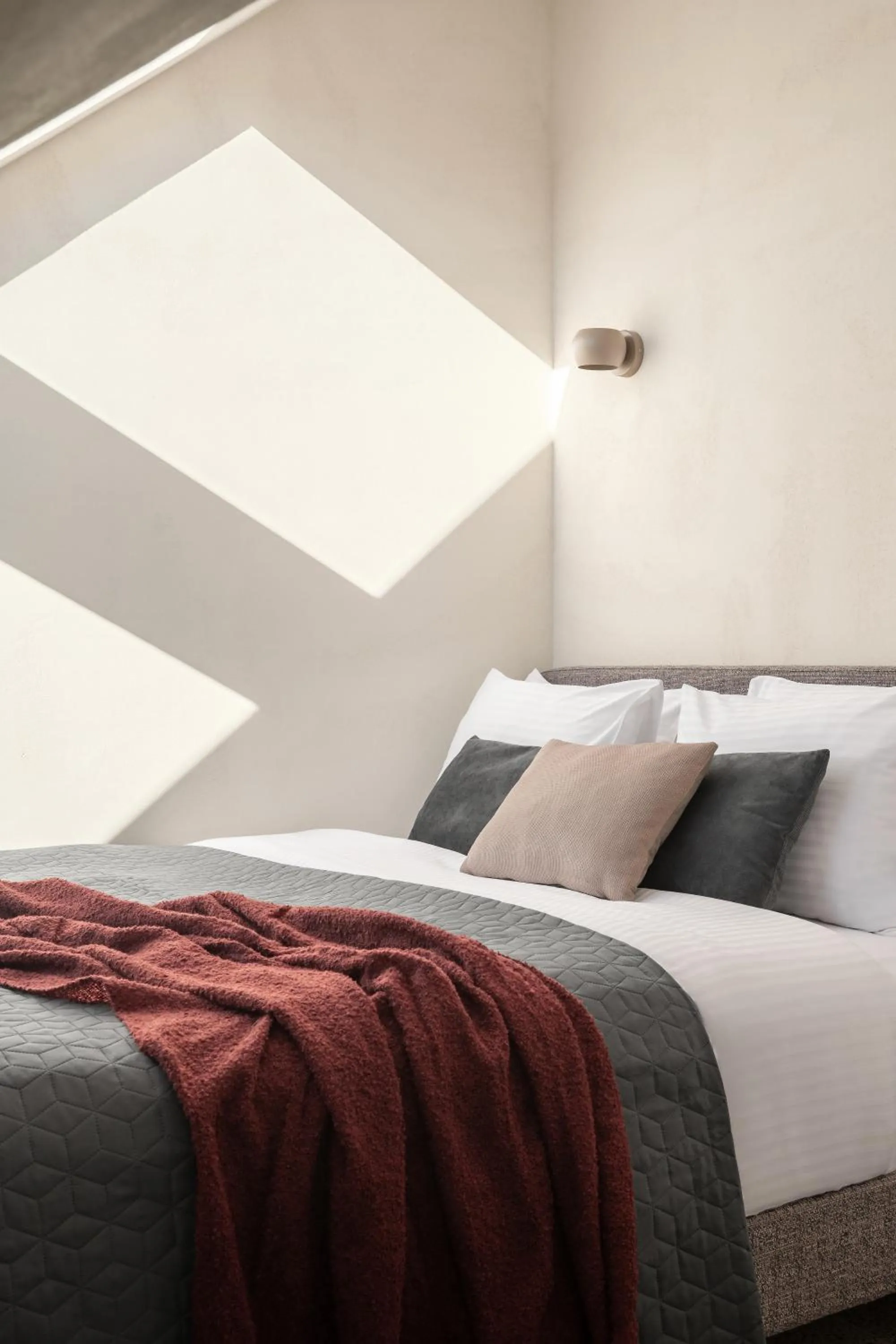 Property building, Bed in Apart-In Georgia