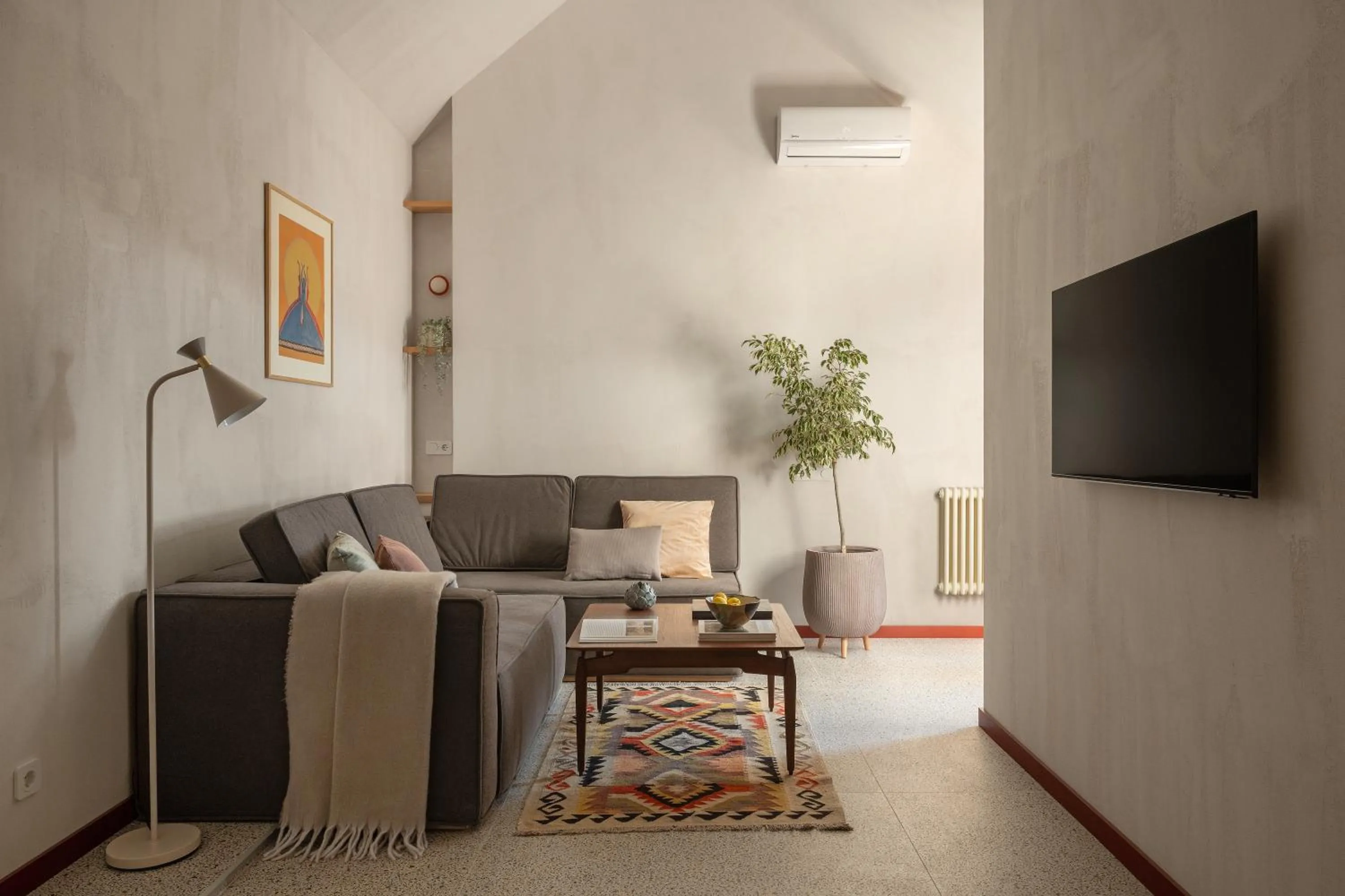 Property building in Apart-In Georgia