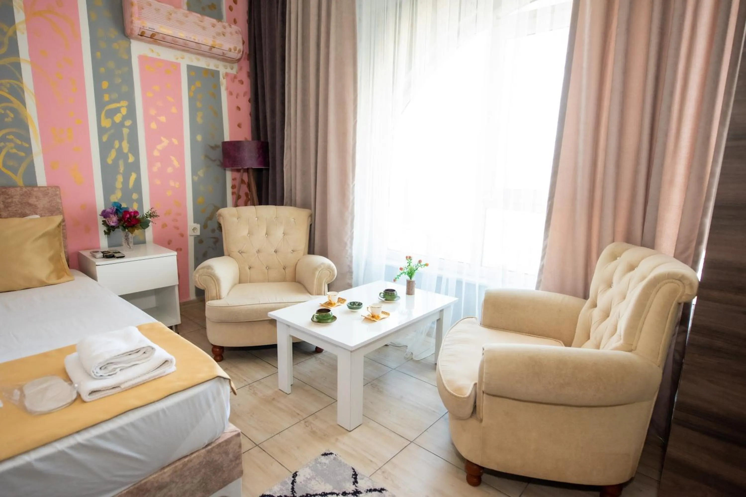 Living room, Seating Area in Palvan Hotel