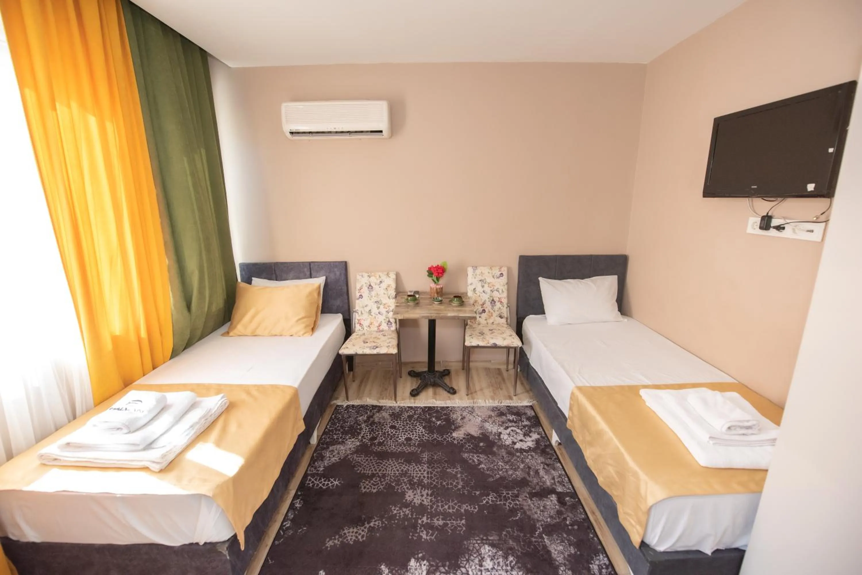 Photo of the whole room in Palvan Hotel