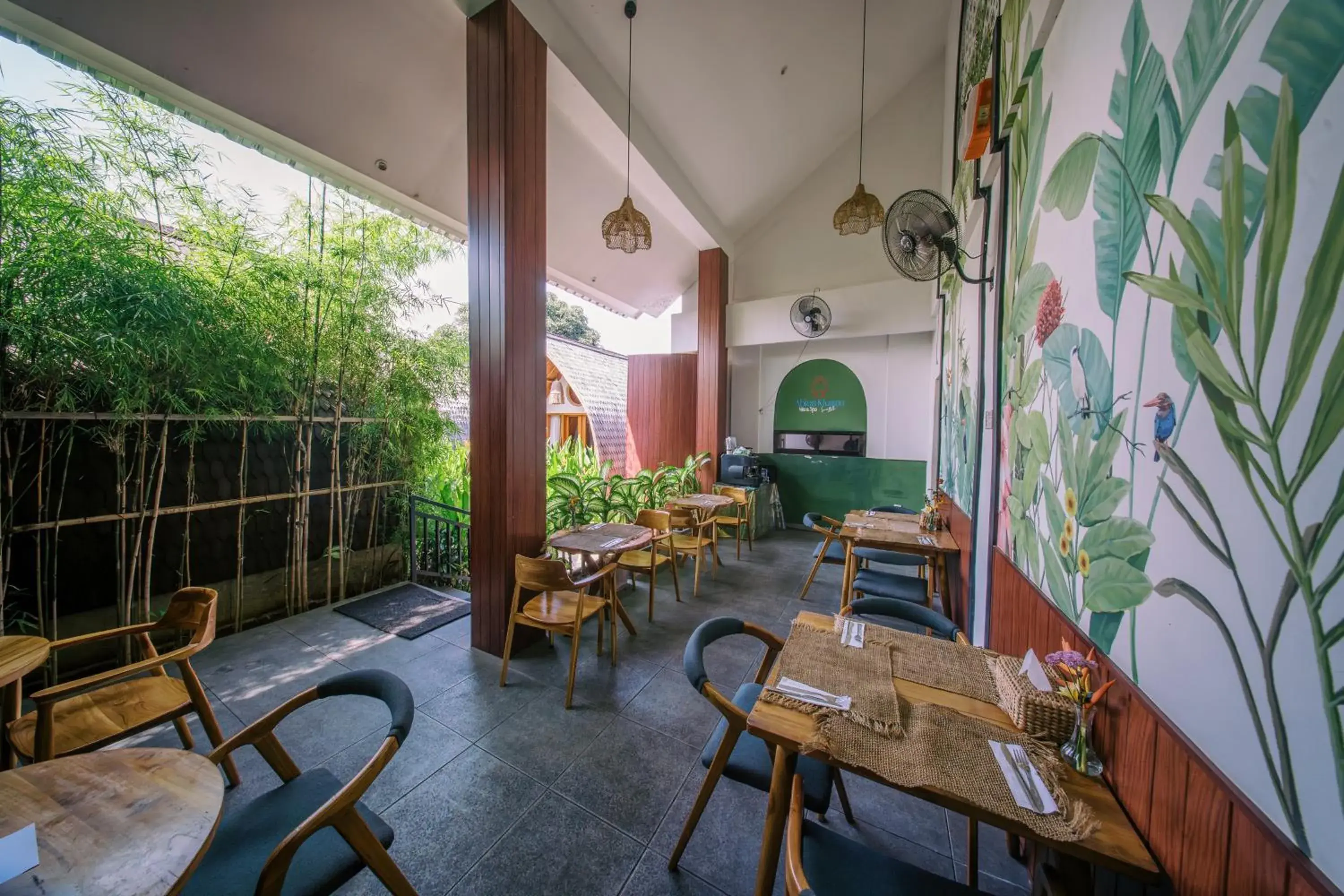 Restaurant/places to eat in Abian Klumpu Villa & Spa Sanur Bali Restaurant/places to eat in Abian Klumpu Villa & Spa Sanur Bali