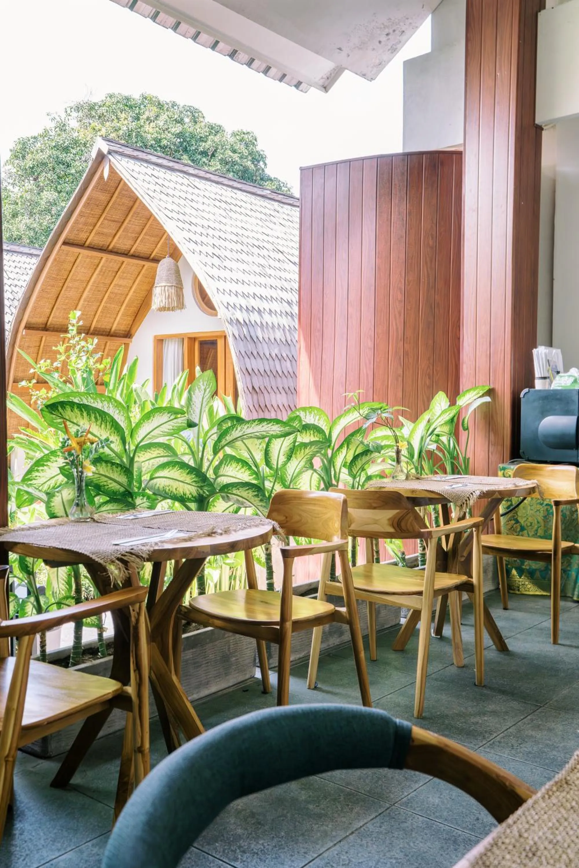 Restaurant/places to eat in Abian Klumpu Villa & Spa Sanur Bali