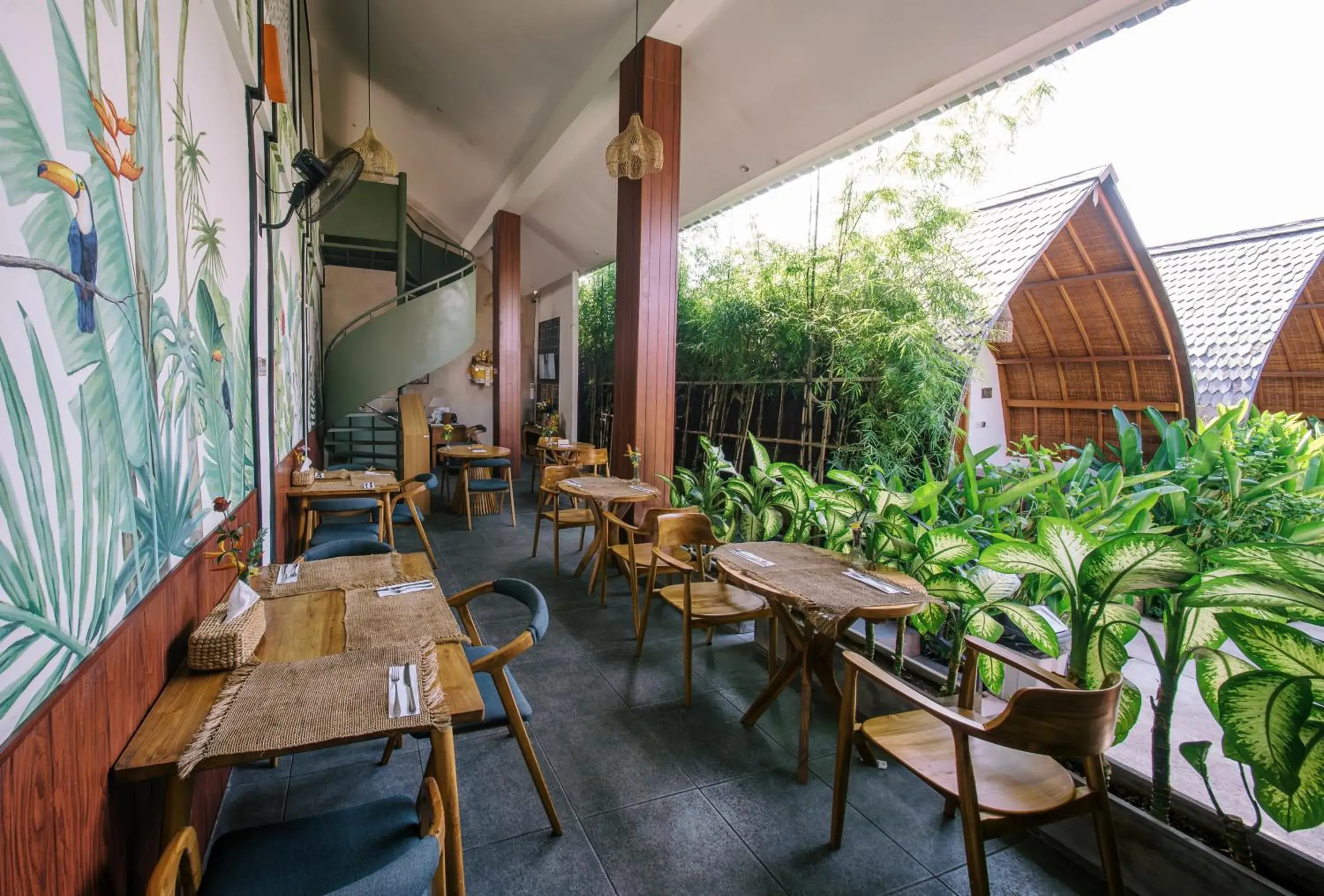 Restaurant/places to eat in Abian Klumpu Villa & Spa Sanur Bali Restaurant/places to eat in Abian Klumpu Villa & Spa Sanur Bali