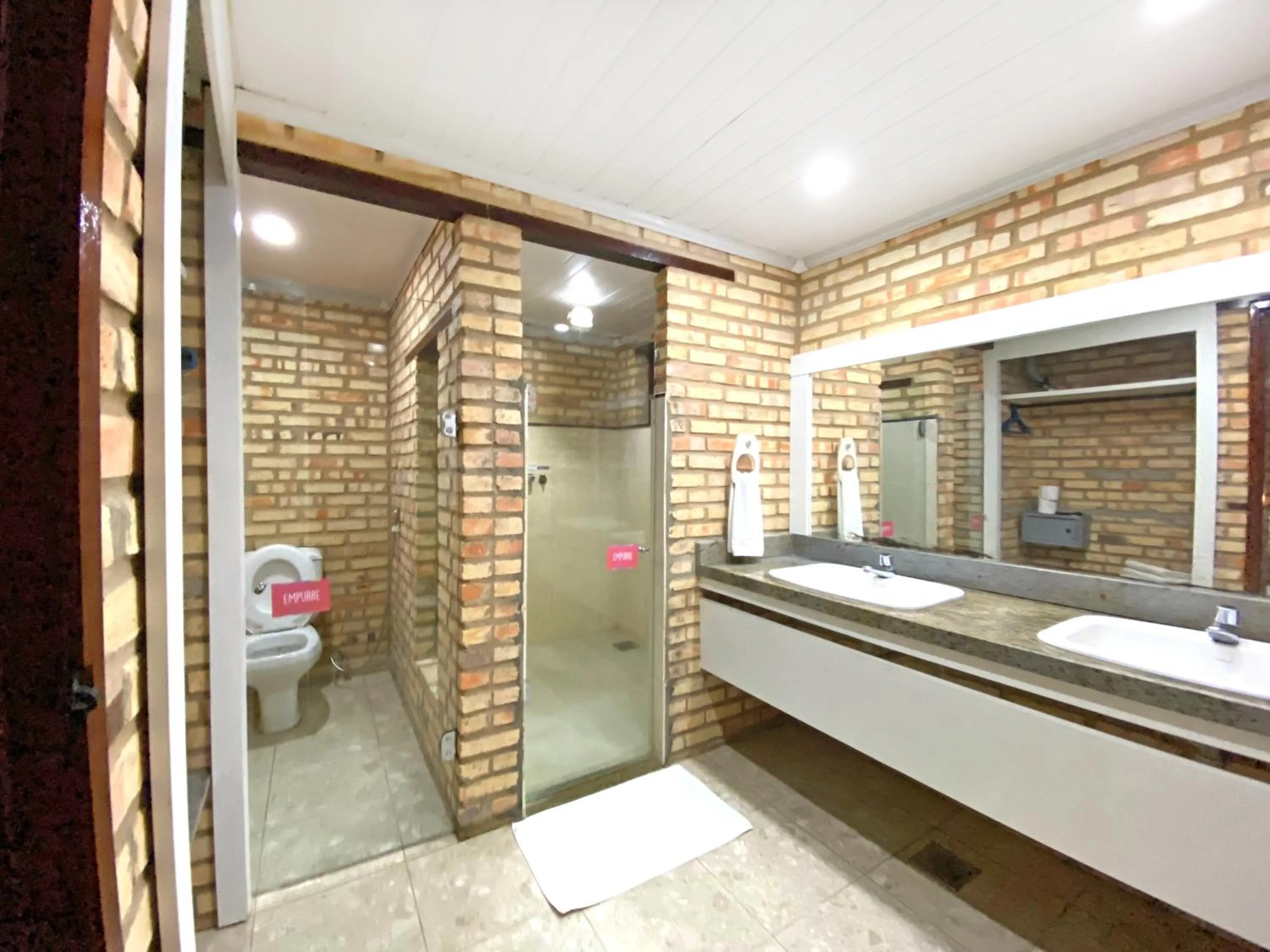 Bathroom in Hotel Parque das Fontes