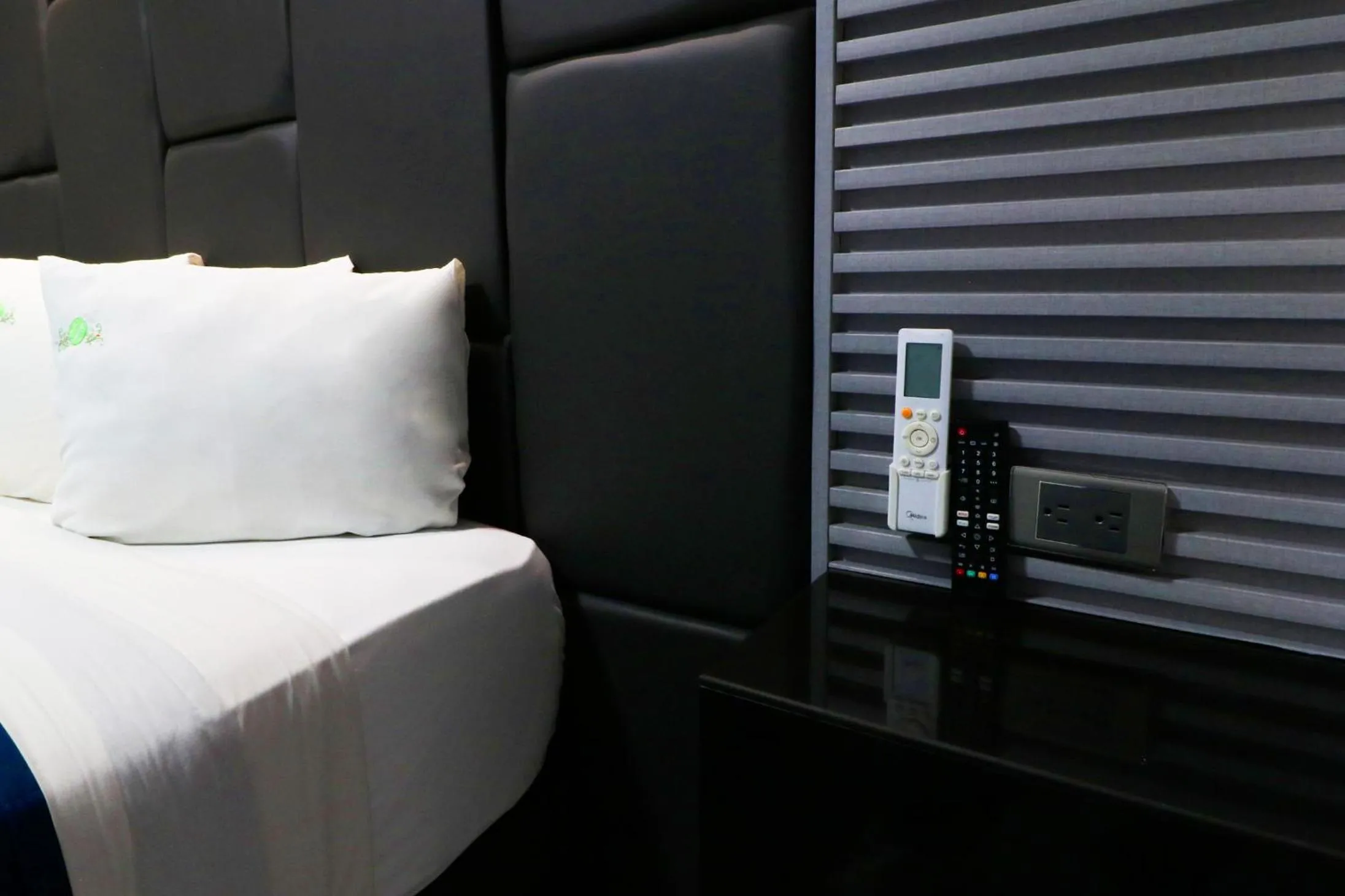 Bed in HOTEL BUGAMBILIAS