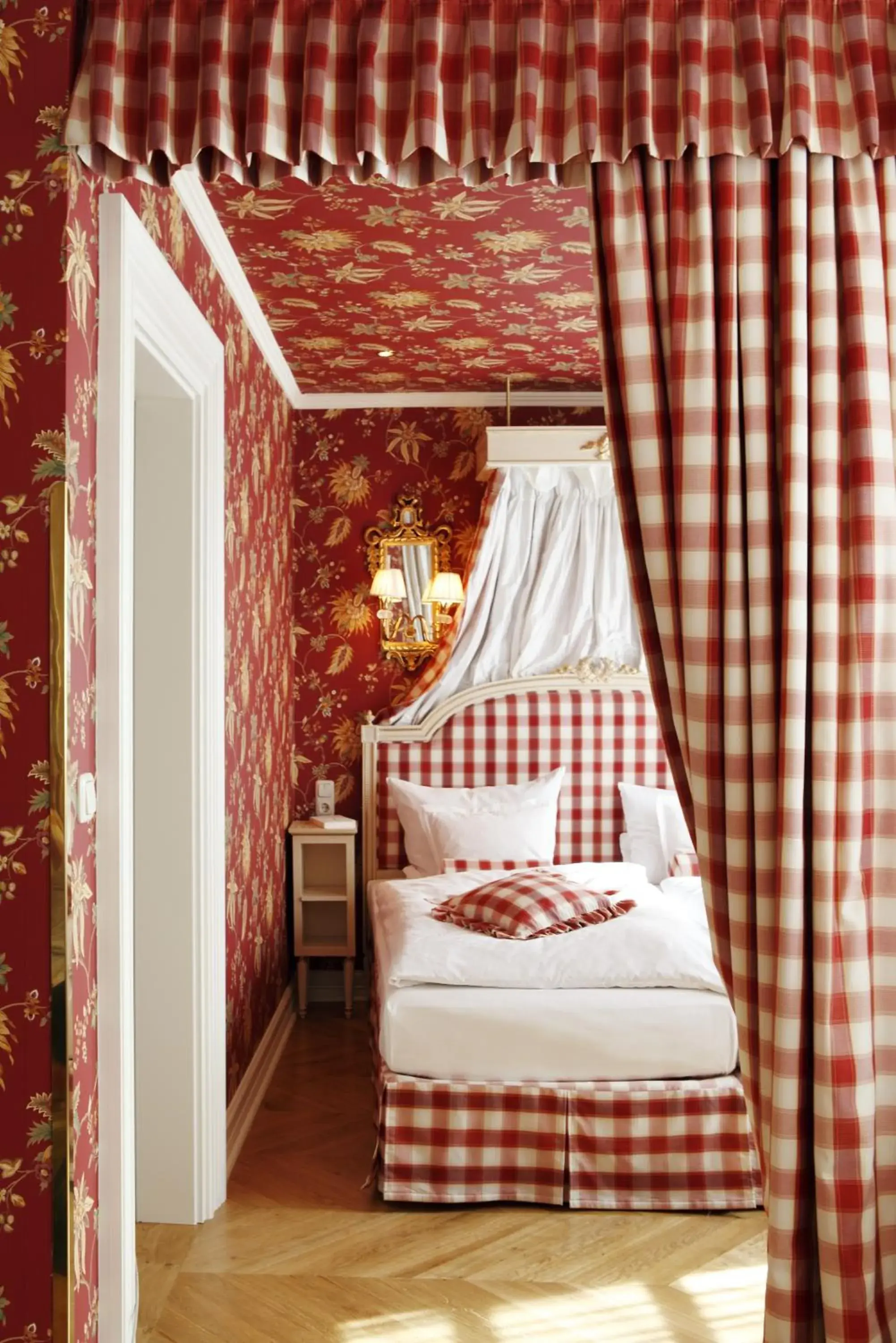 Junior Suite in Hotel Goldener Anker Junior Suite in Hotel Goldener Anker