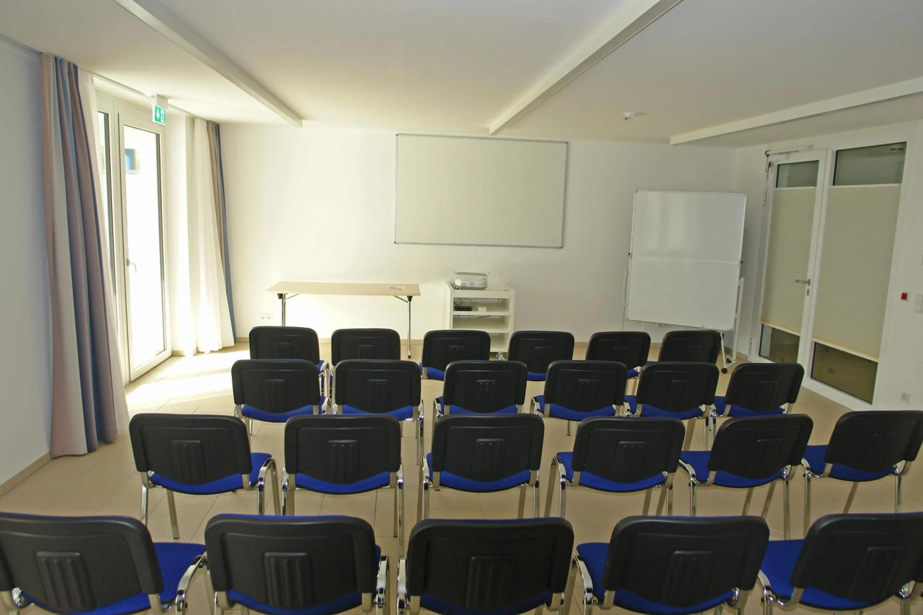 Business facilities in CAP Rotach